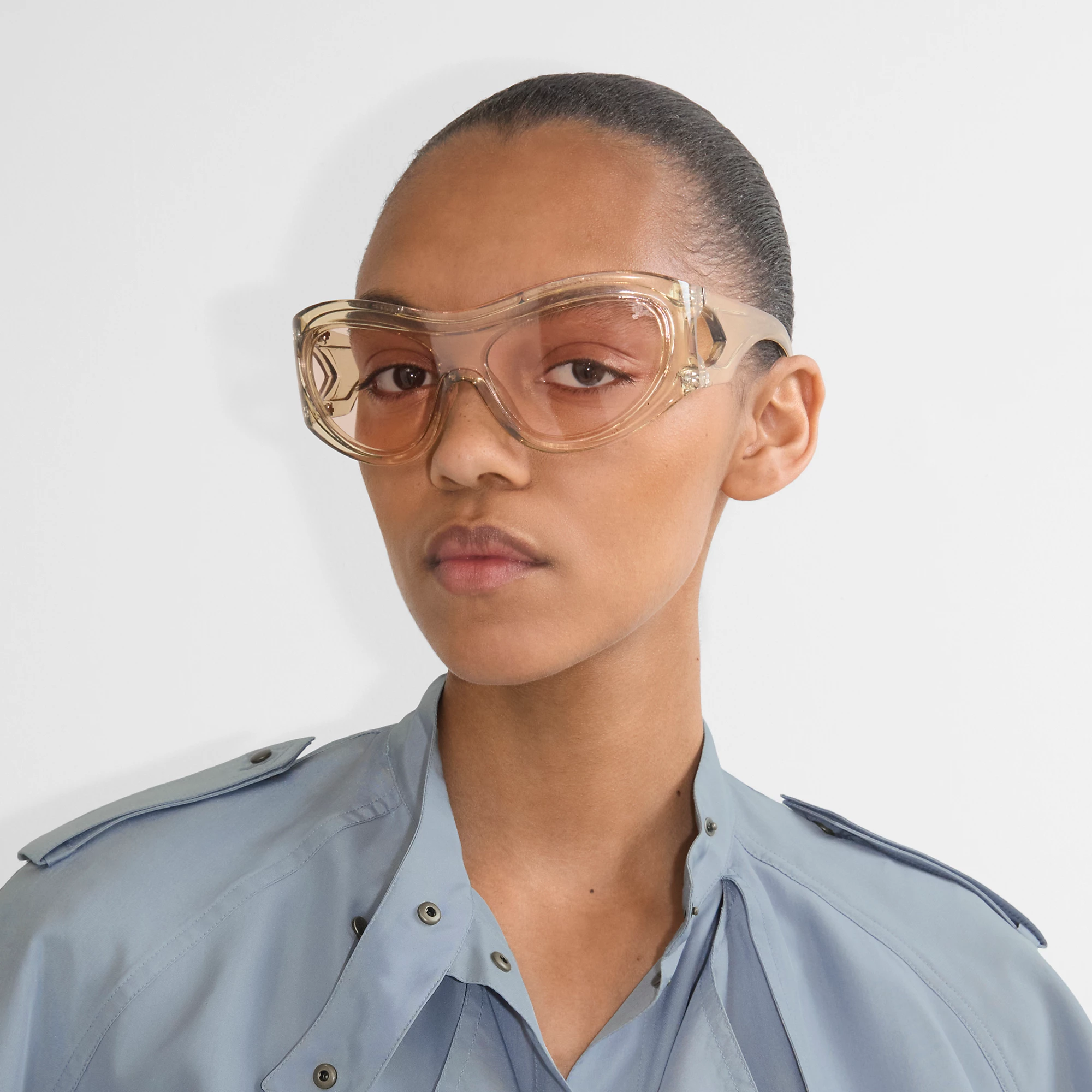 Shield Cutout Sunglassesâ
