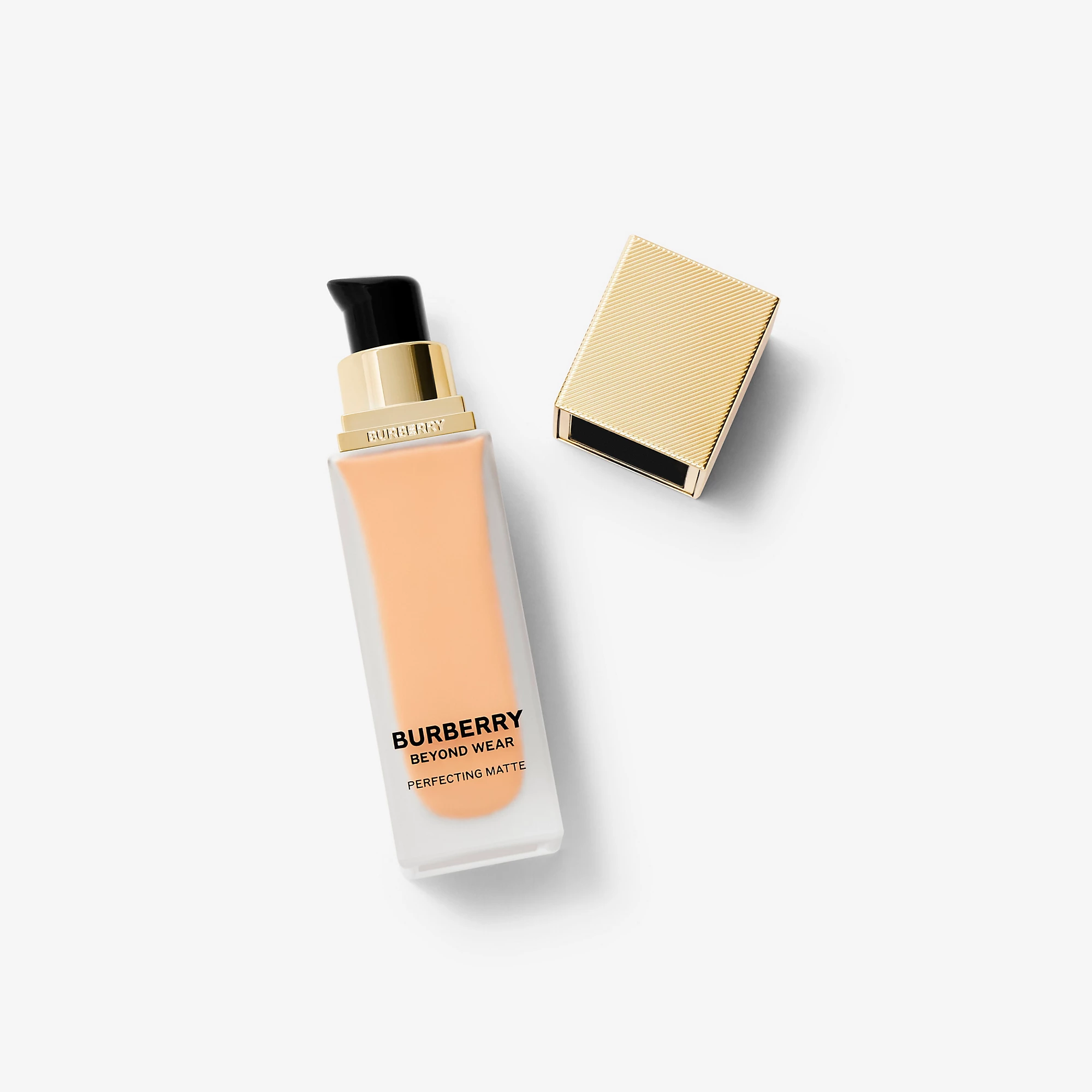 Beyond Wear Perfecting Matte Foundation â 40 Light Warm