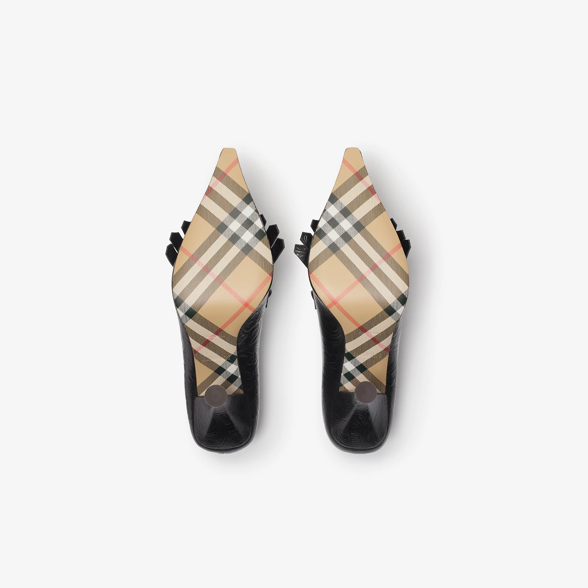 12653-embossed-cameo-fringe-pumps–1.webp