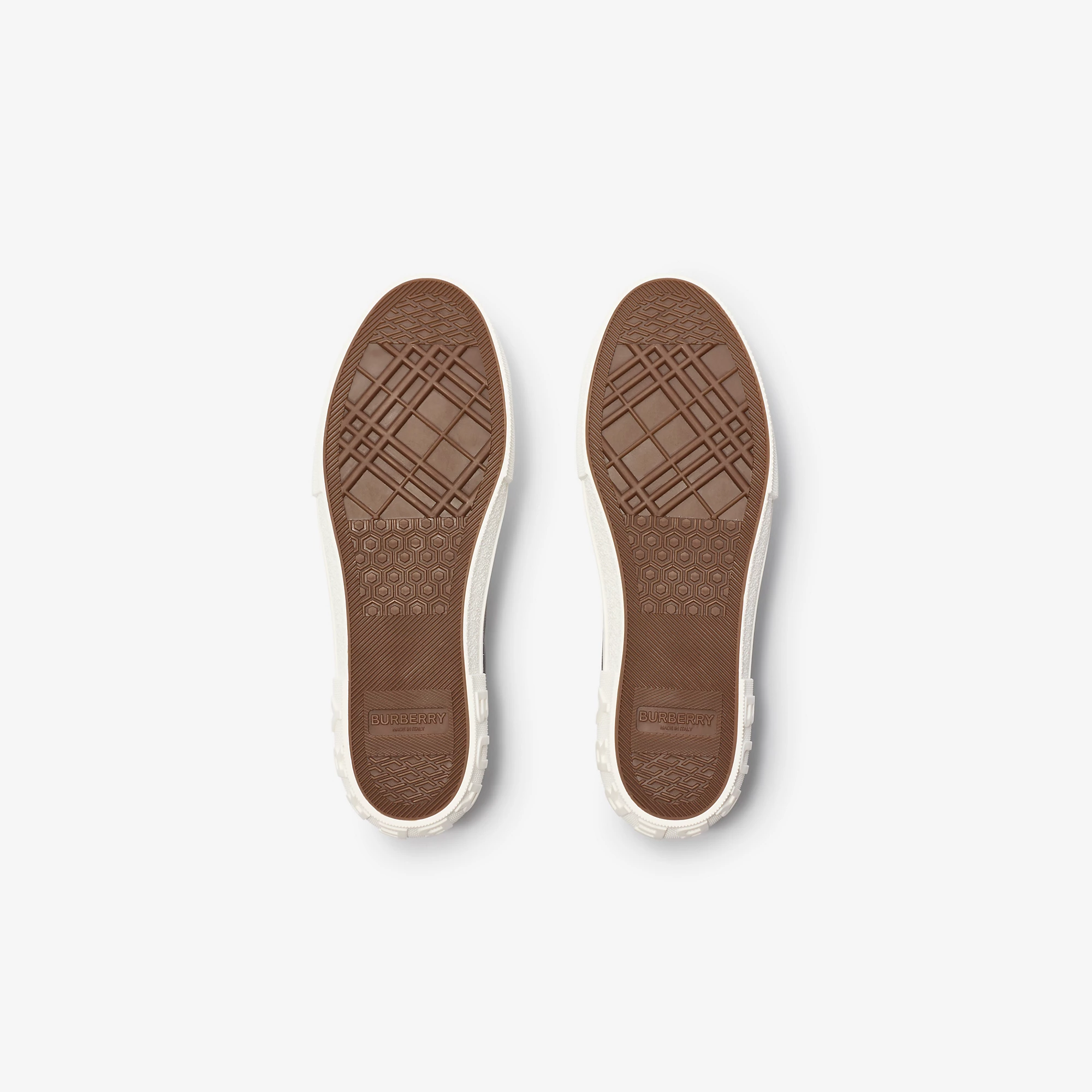 12910-check-sneakers-1.webp
