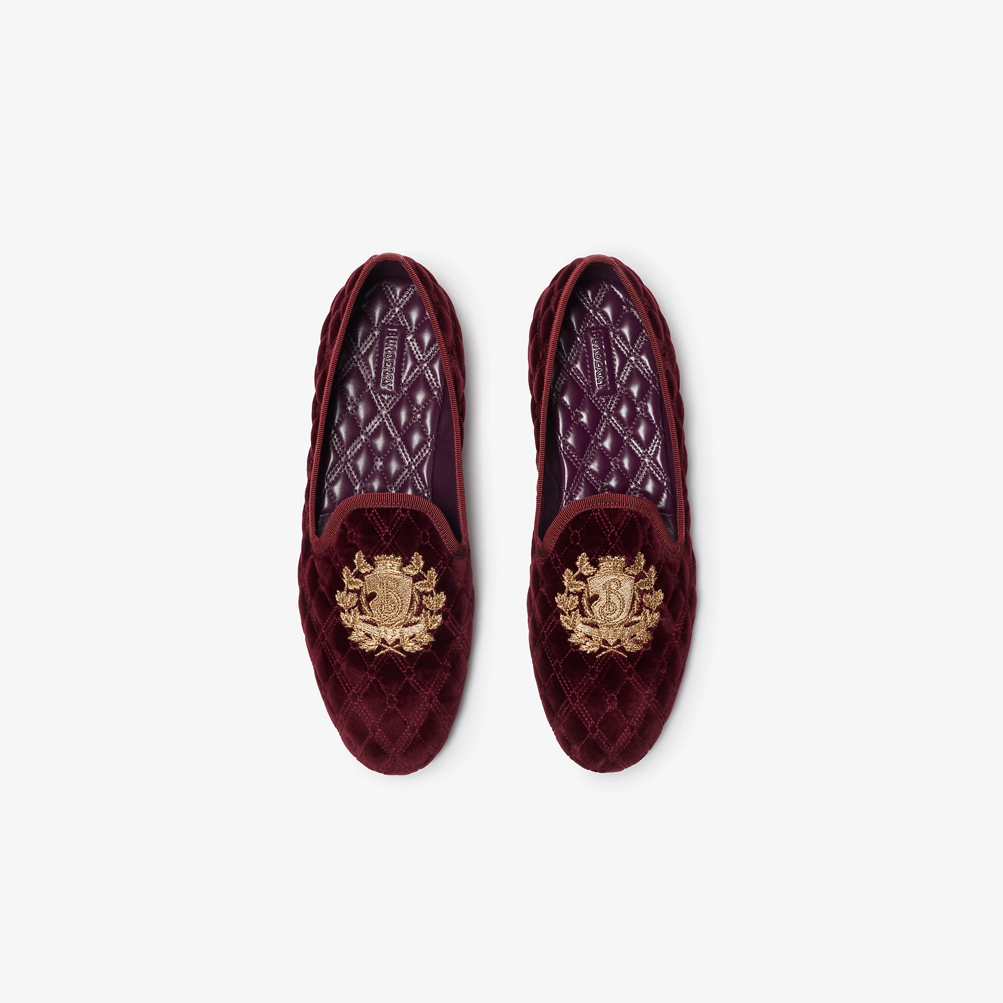 13089-quilted-velvet-estate-slippers–1.webp