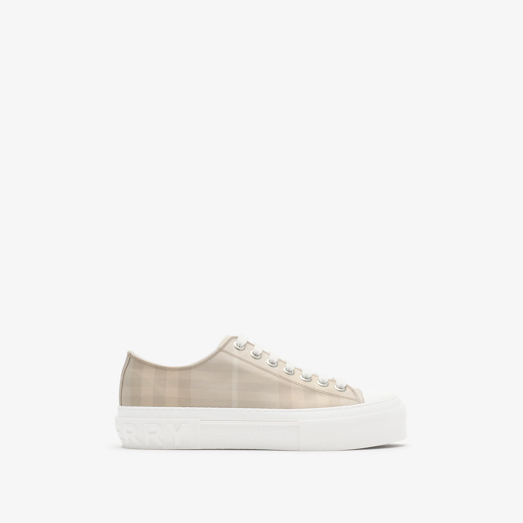 Check Sneakers