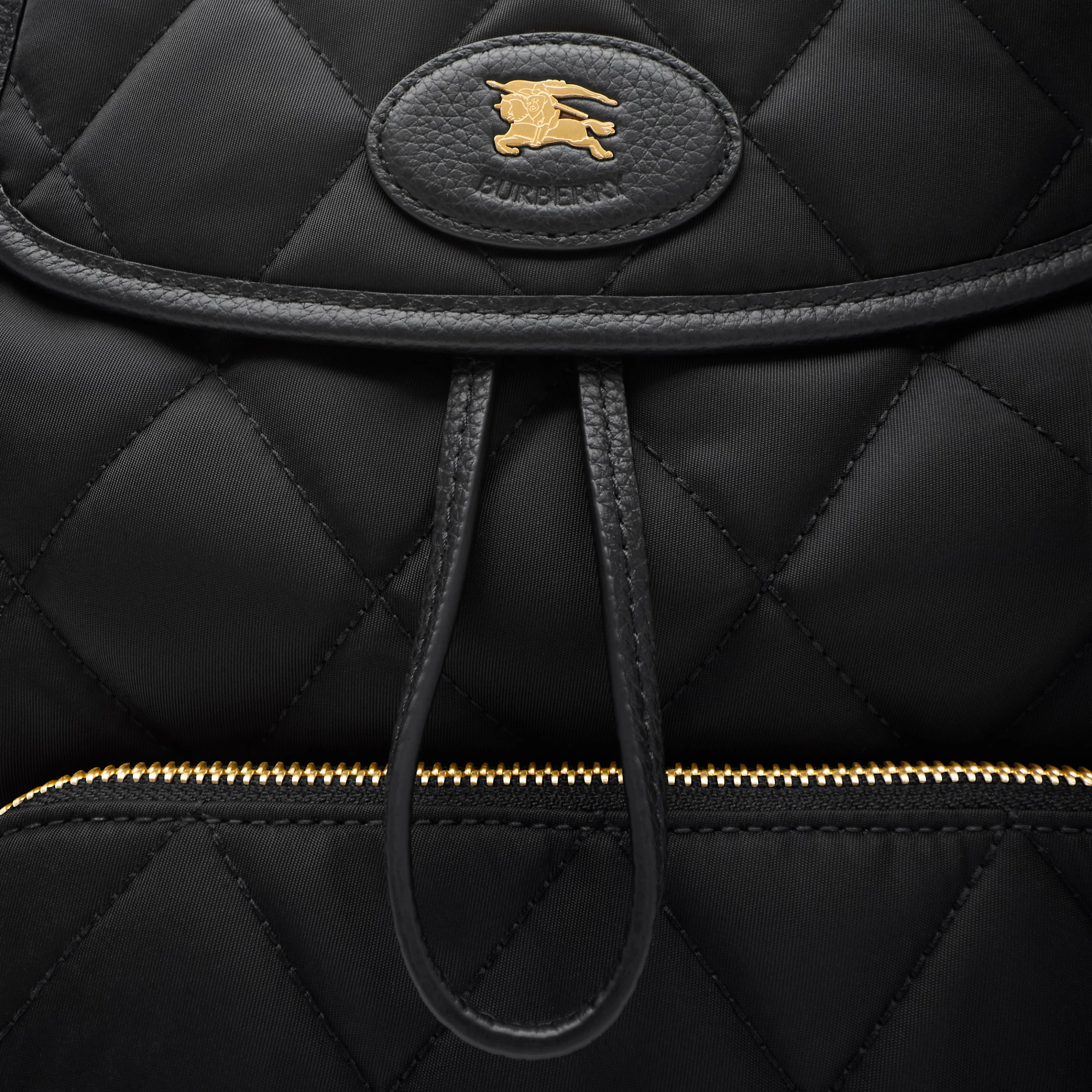 14711-horseshoe-backpack-1.webp
