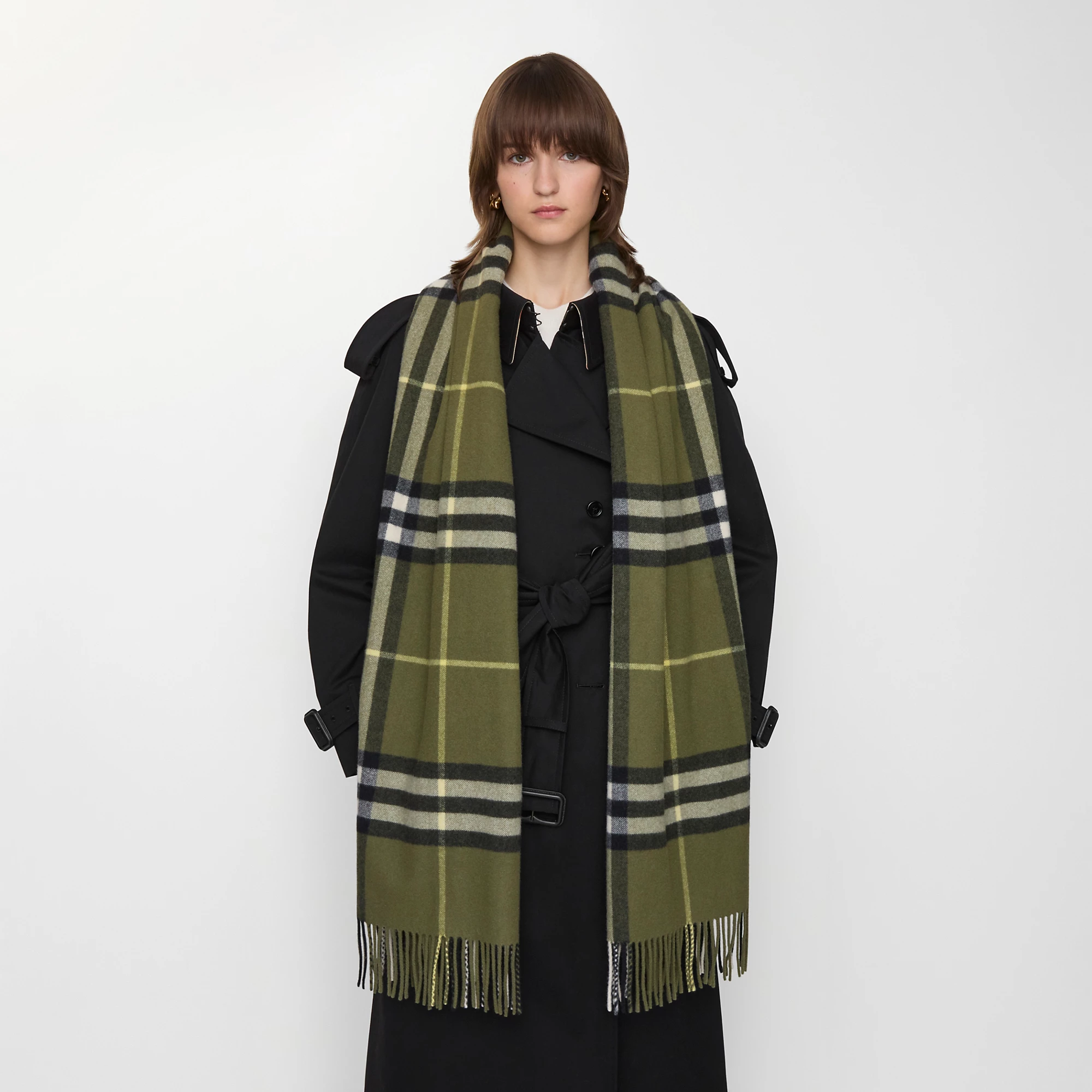 14715-wide-check-cashmere-scarf-1.webp