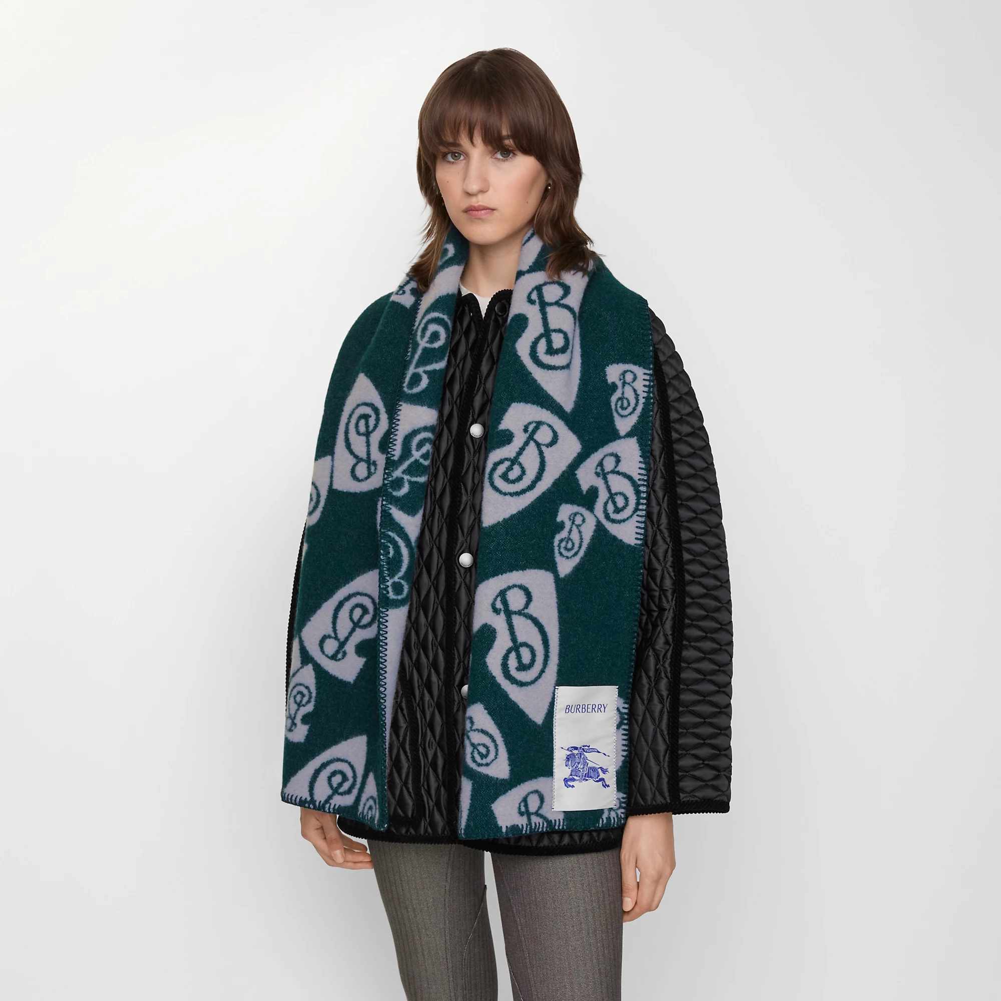 14846-cascading-b-shield-wool-scarf-1.webp
