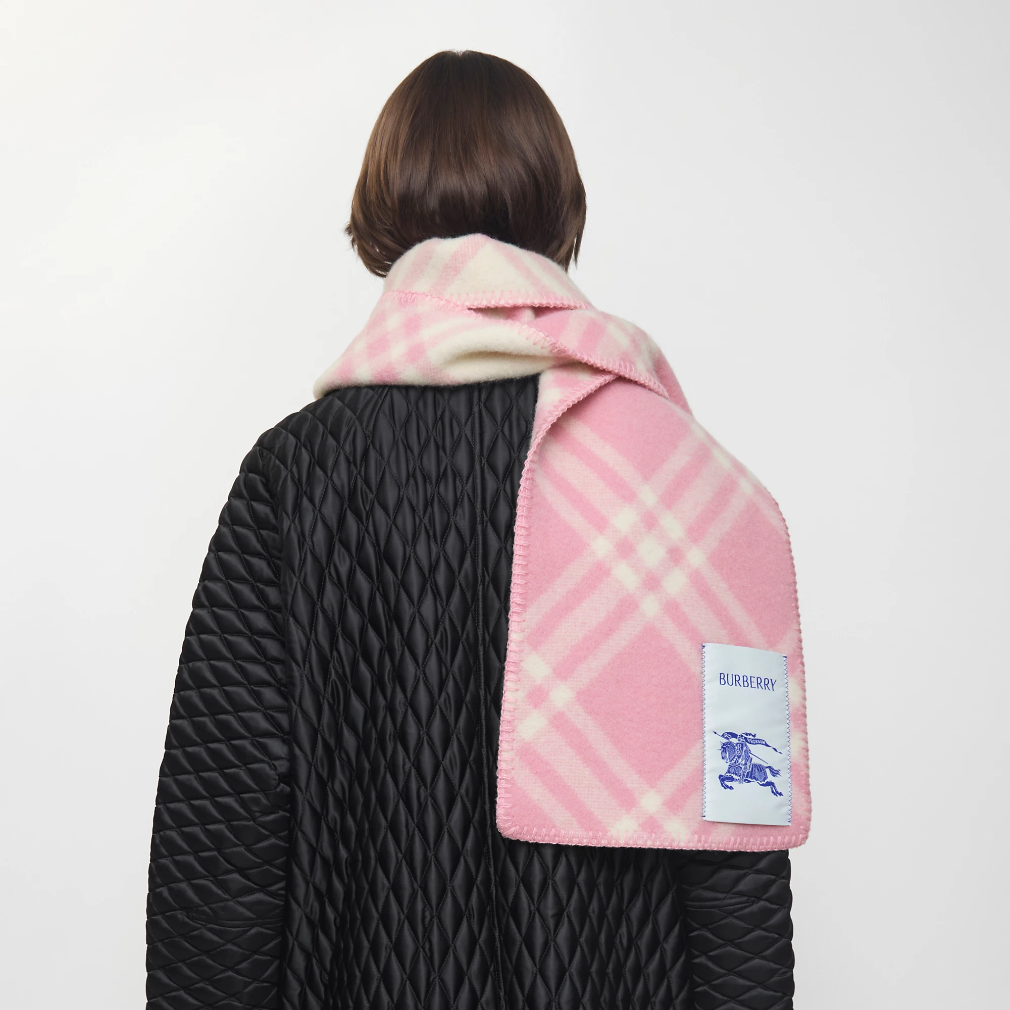 14929-check-wool-scarf-1.webp