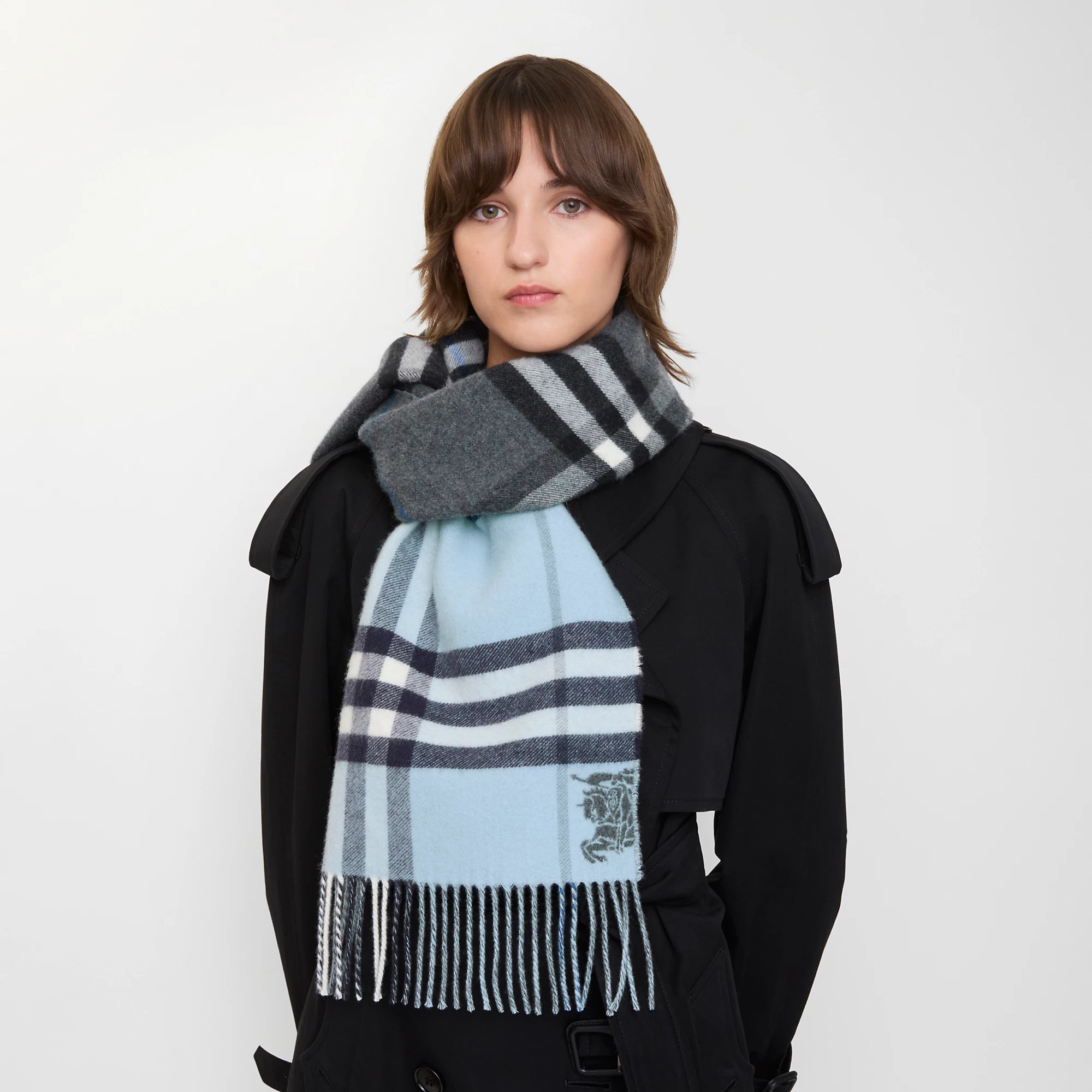 15548-contrast-check-cashmere-scarf-1.webp