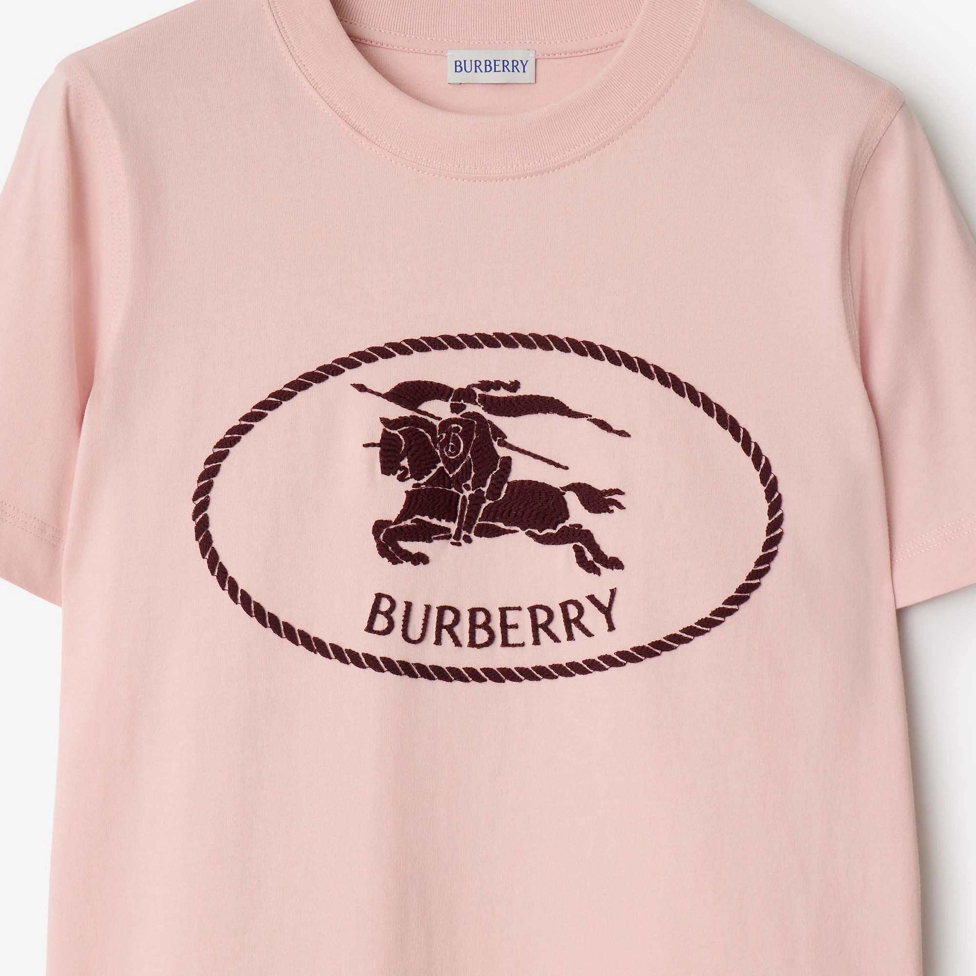 16554-knight-stamp-cotton-t-shirt-1.webp