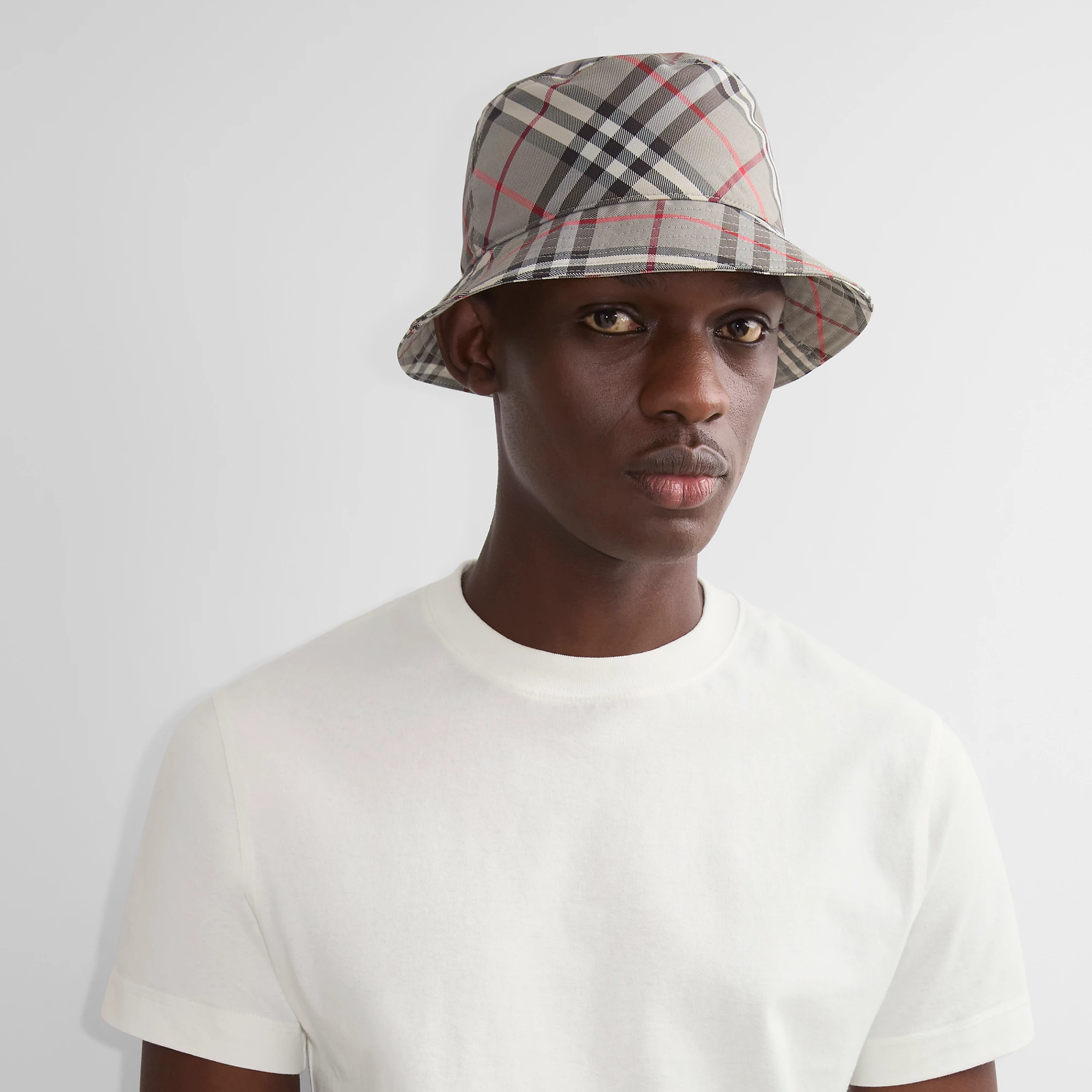16579-check-ekd-bucket-hat-1.webp