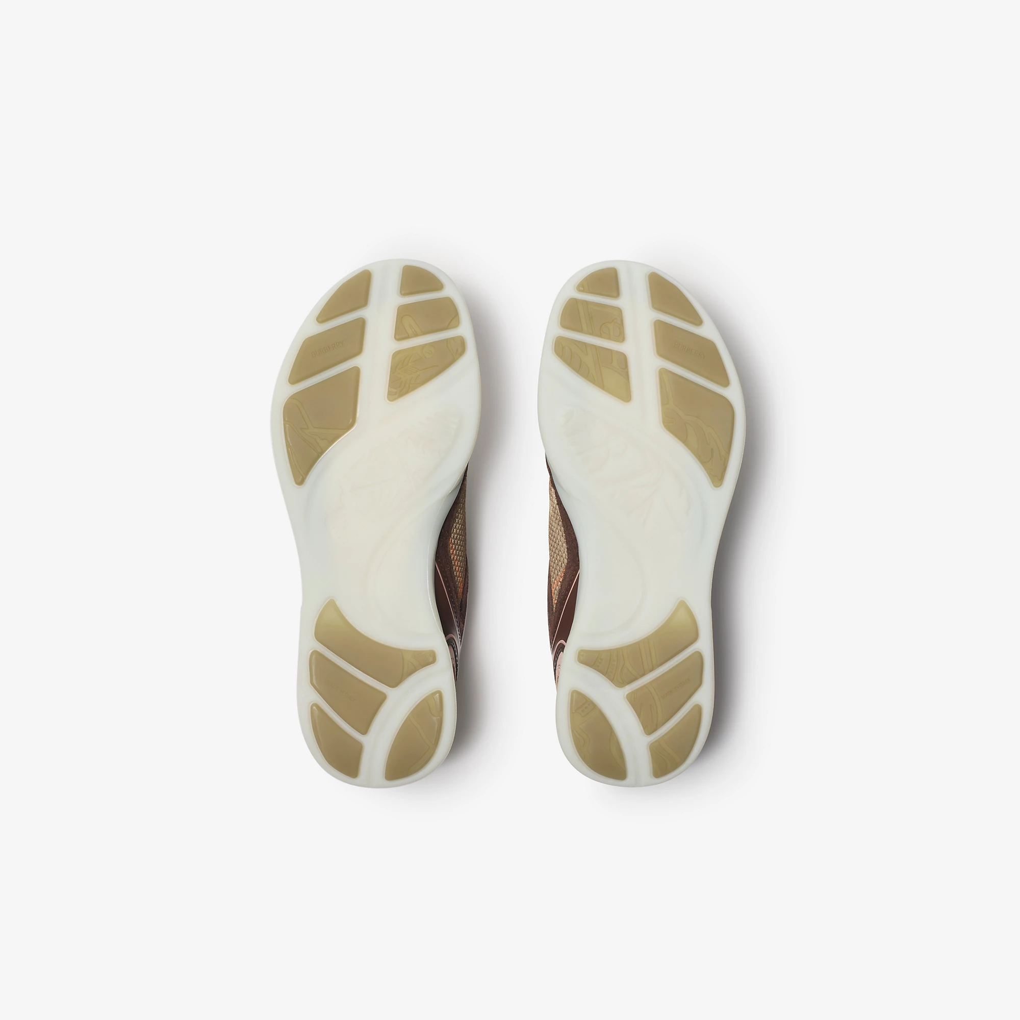 16815-check-matrix-sport-sneakers-1.webp
