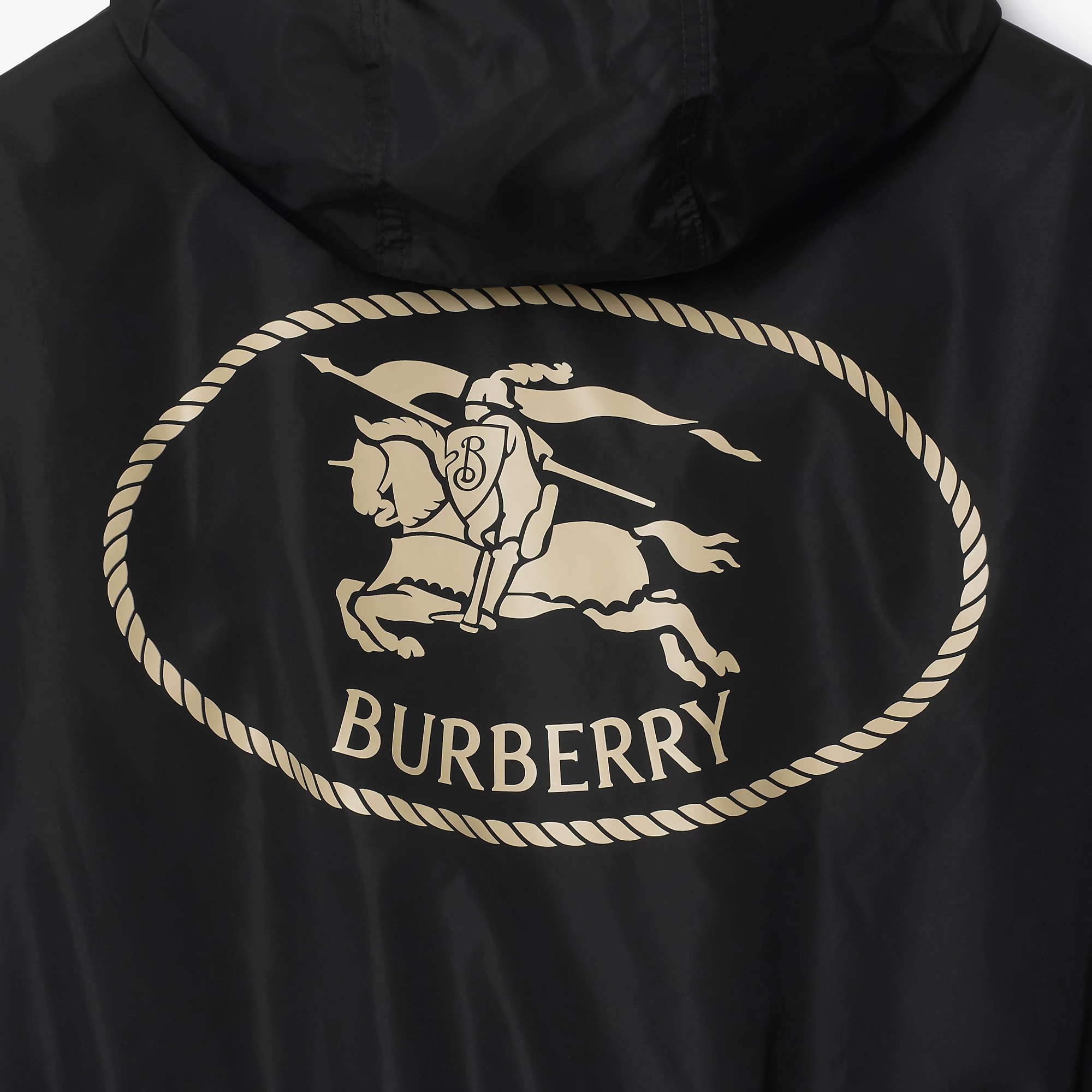 17649-knight-stamp-nylon-jacket-1.webp