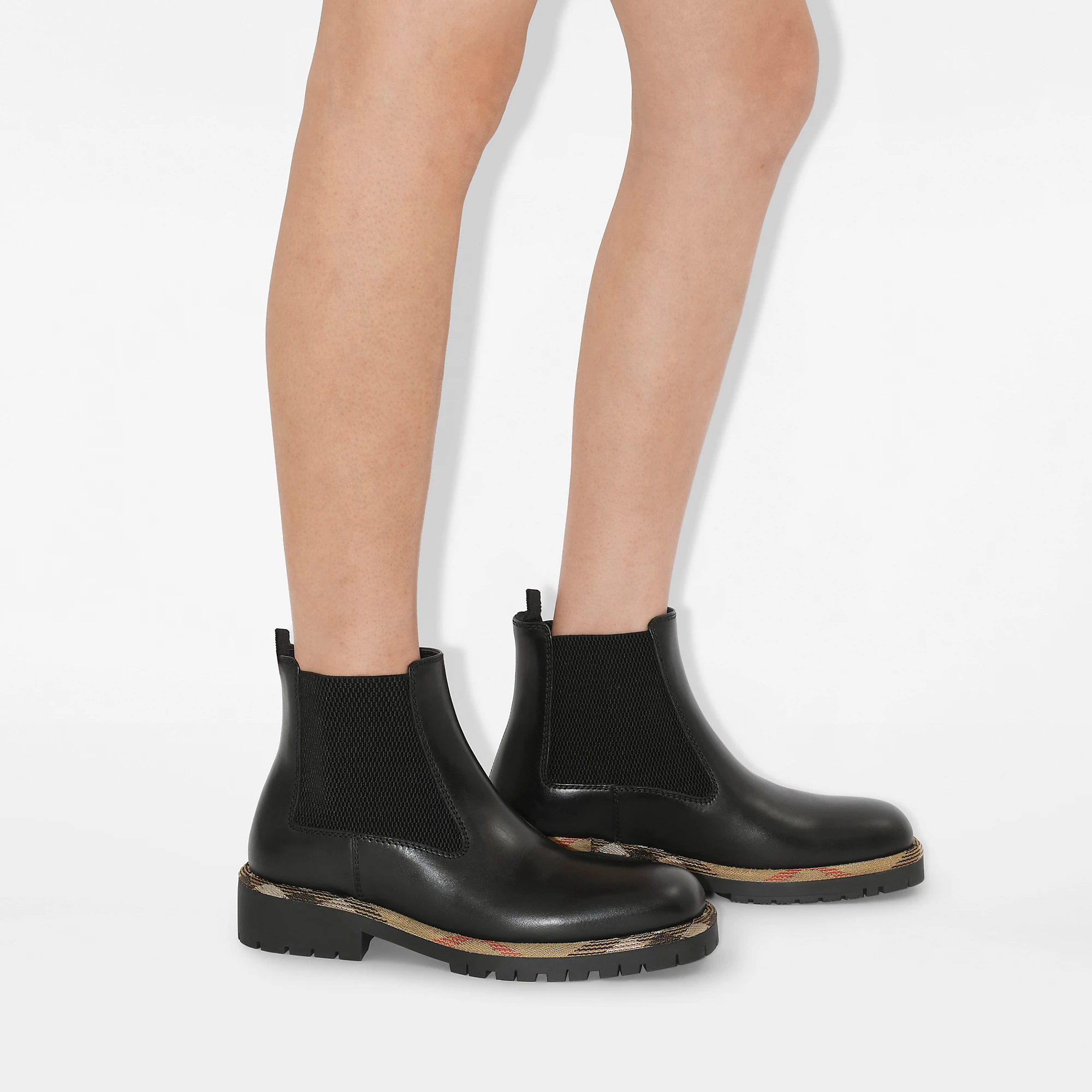 18151-leather-gravel-chelsea-boots–1.webp