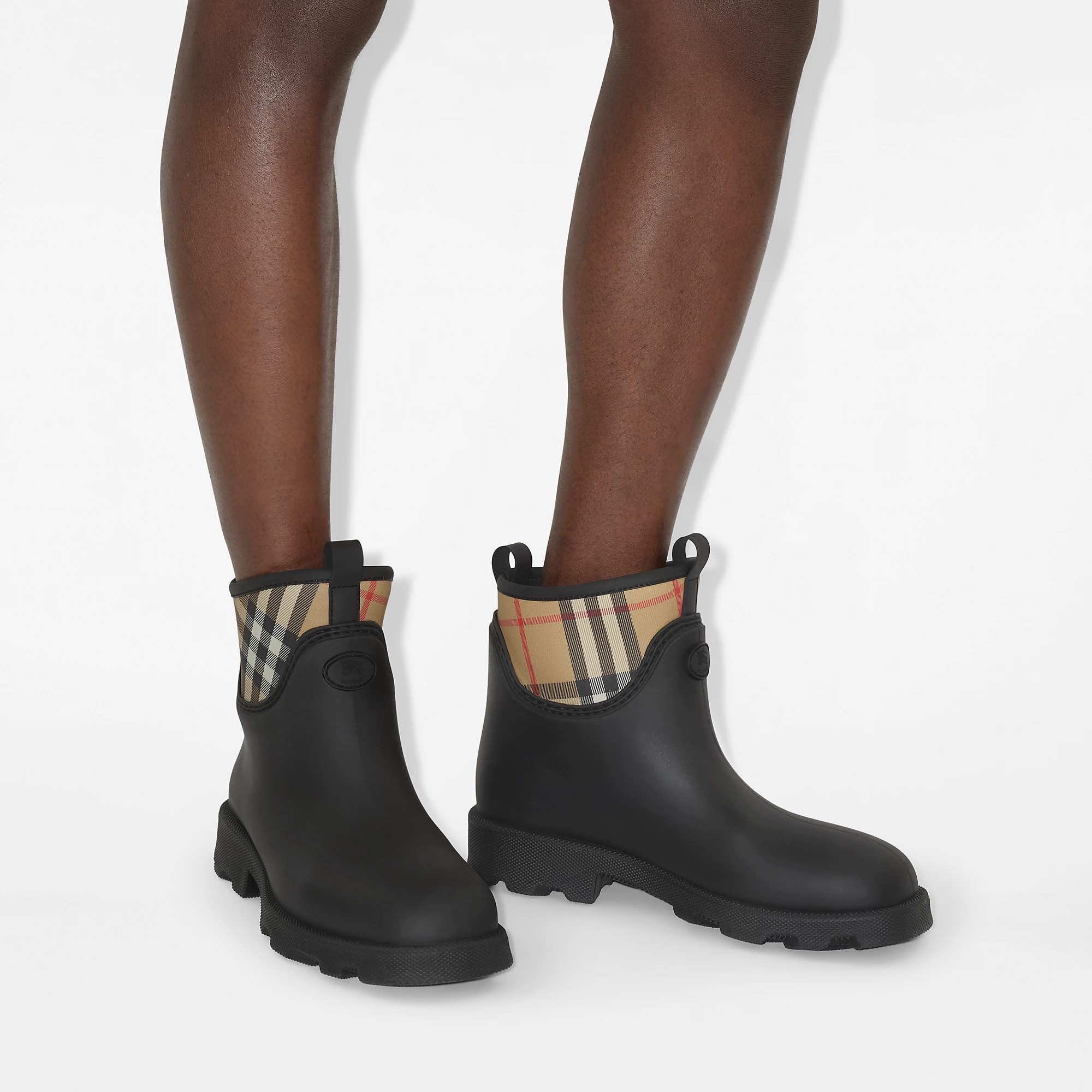 18437-rubber-marsh-stamp-low-boots–1.webp