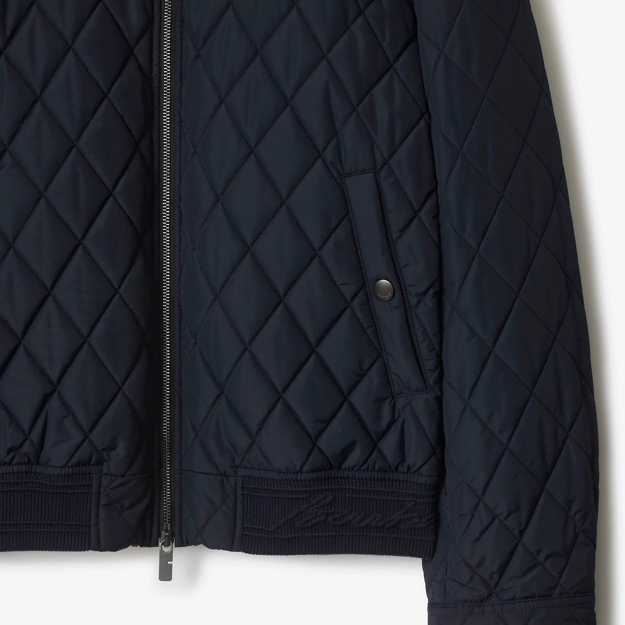 20007-quilted-nylon-jacket-1.webp