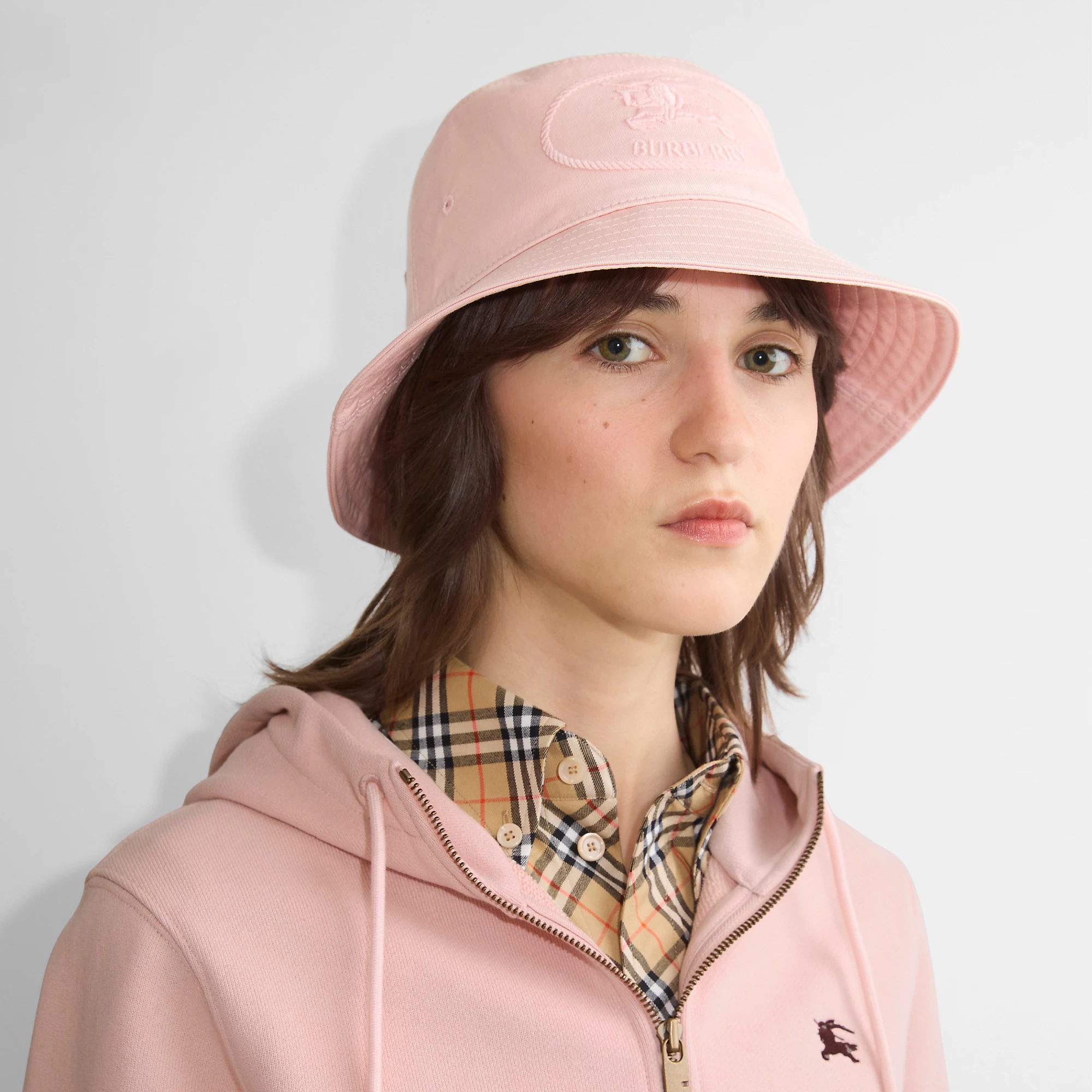 20178-knight-stamp-gabardine-bucket-hat-1.webp