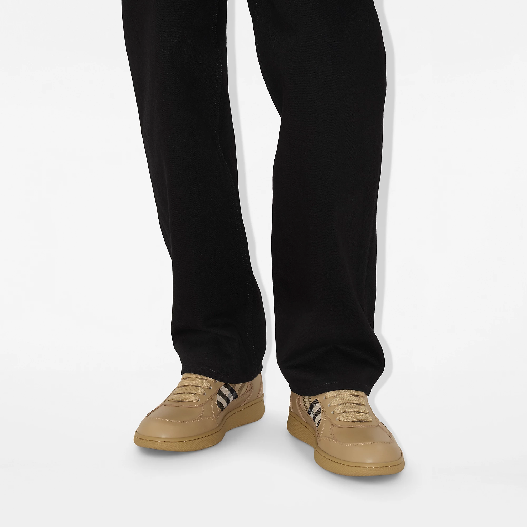 20351-leather-and-check-terrace-sneakers–1.webp