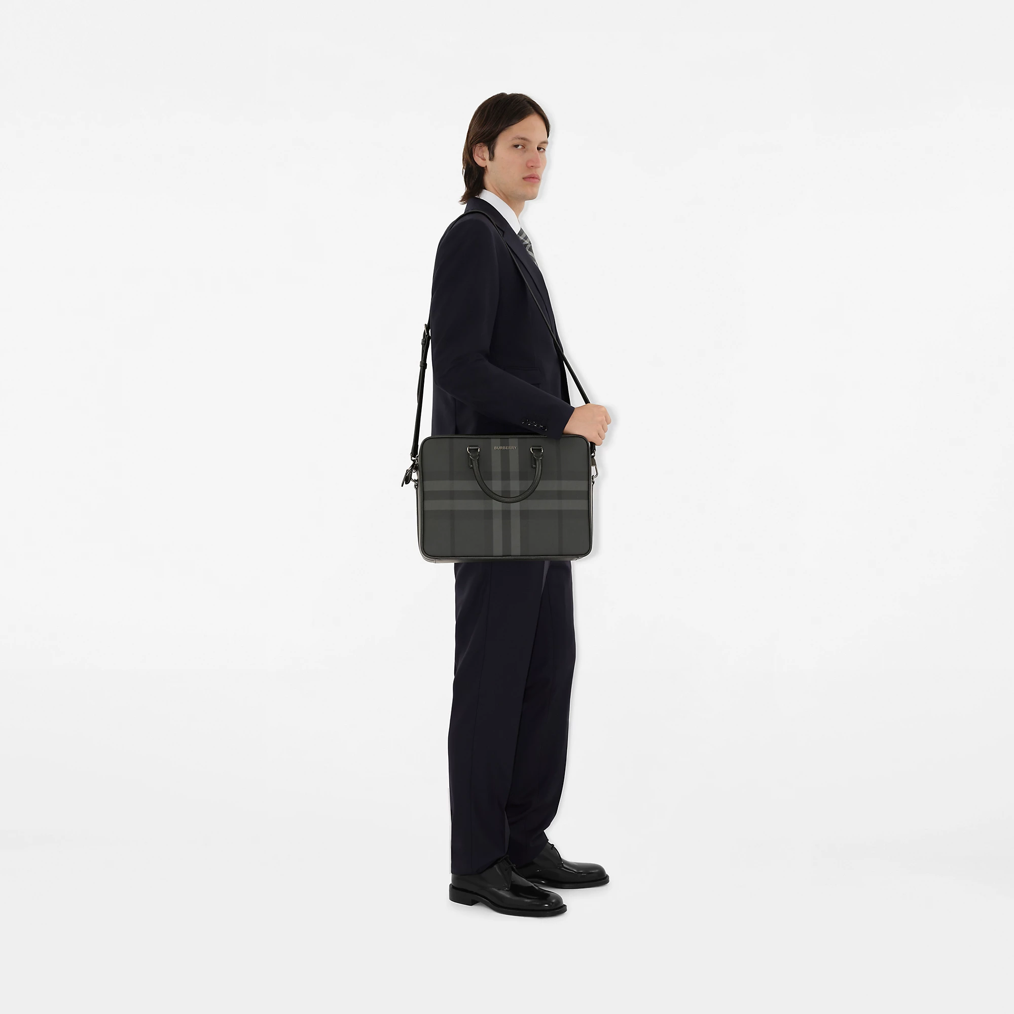 2079-ainsworth-briefcase-1.webp
