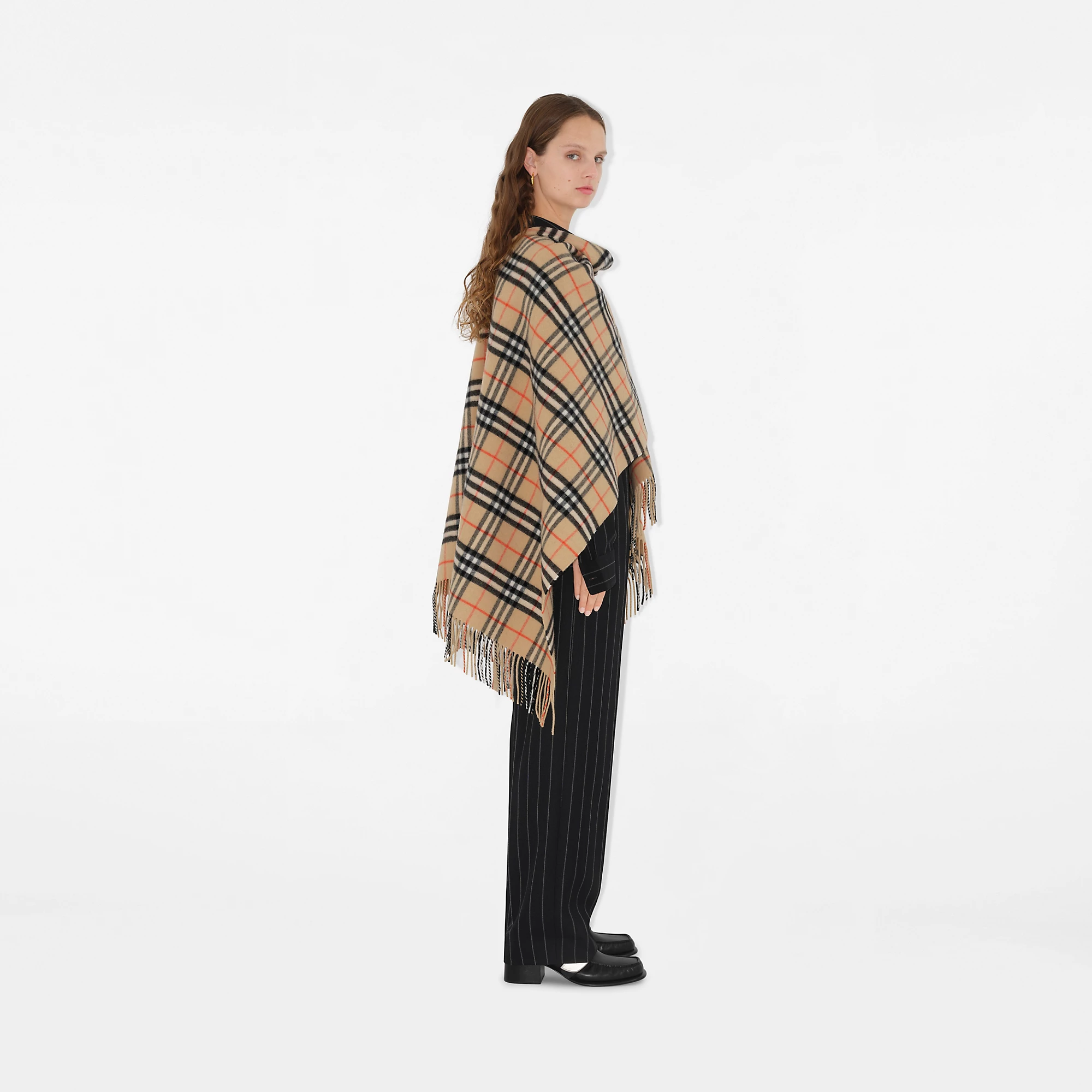 21455-check-wool-cashmere-cape-1.webp