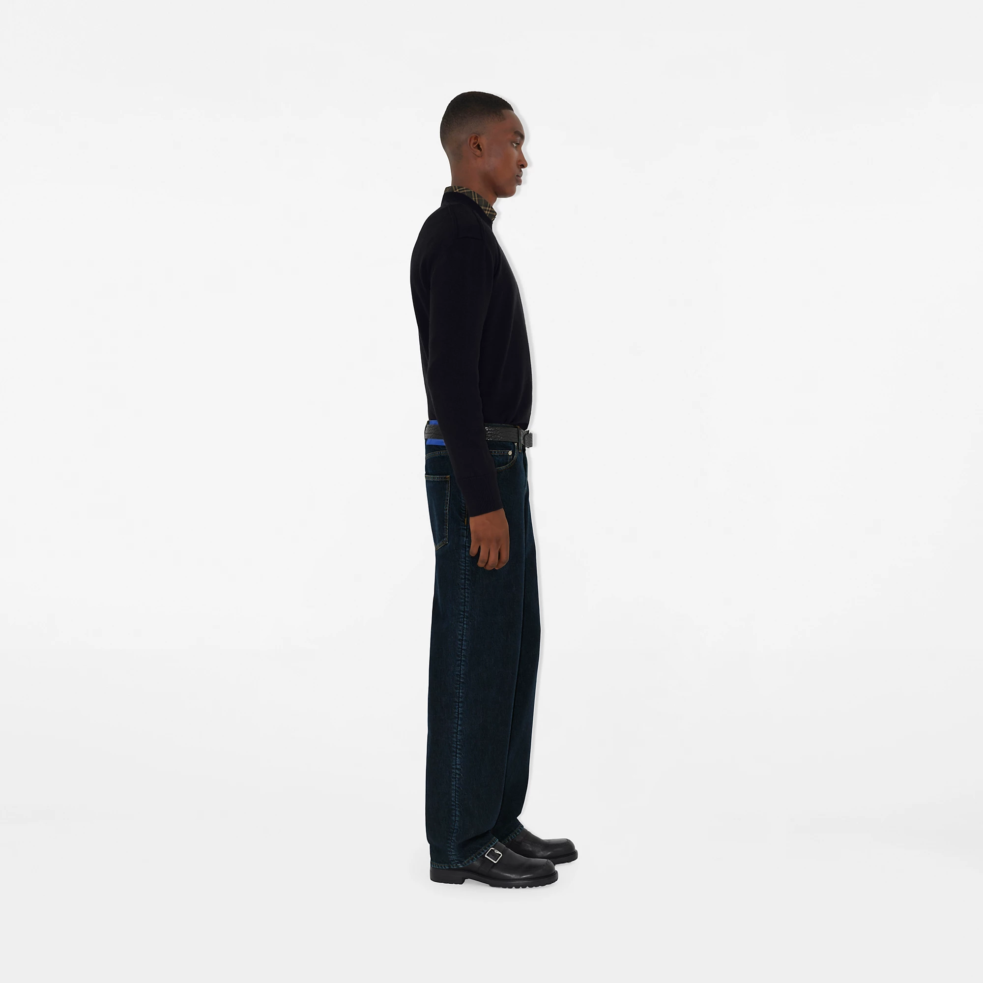21794-check-label-wool-sweater-1.webp