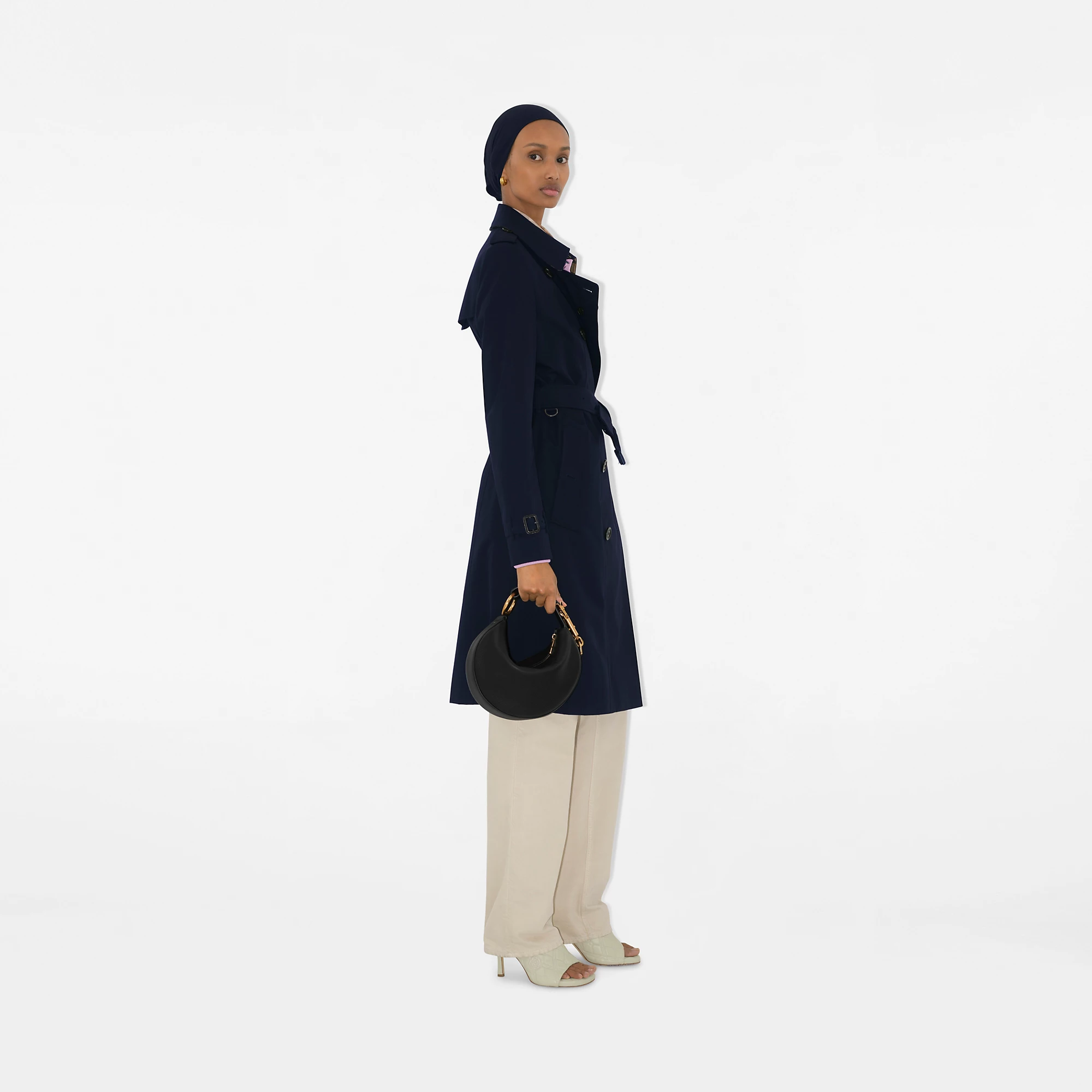 2306-long-chelsea-heritage-trench-coat-1.webp