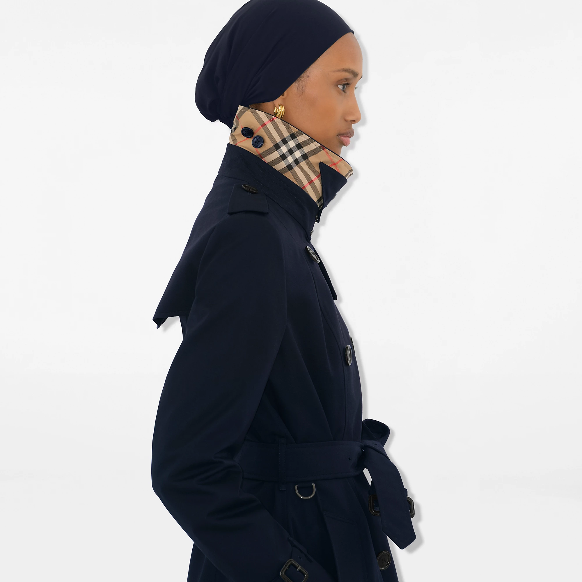 2306-long-chelsea-heritage-trench-coat-1.webp