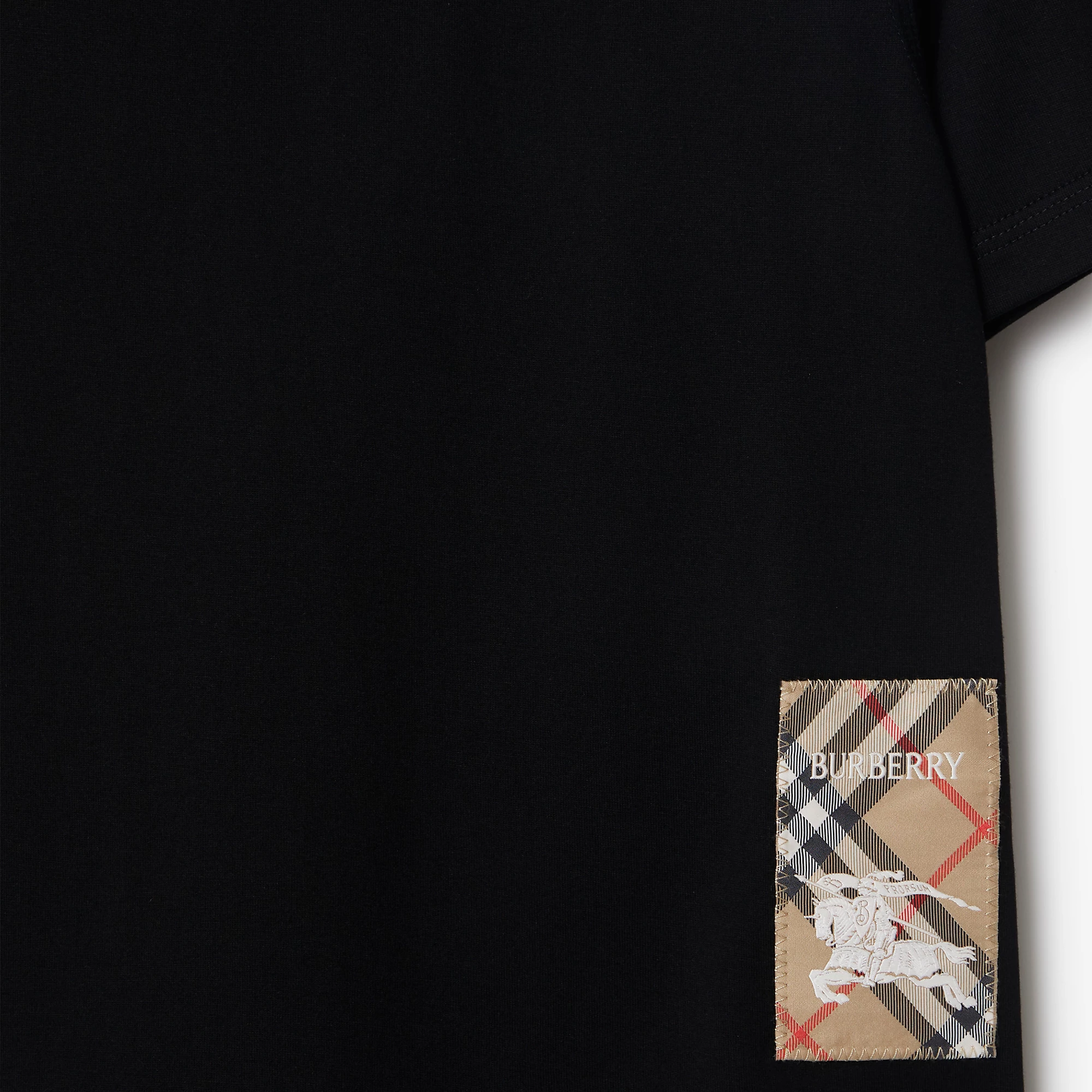 23456-check-label-cotton-t-shirt-1.webp