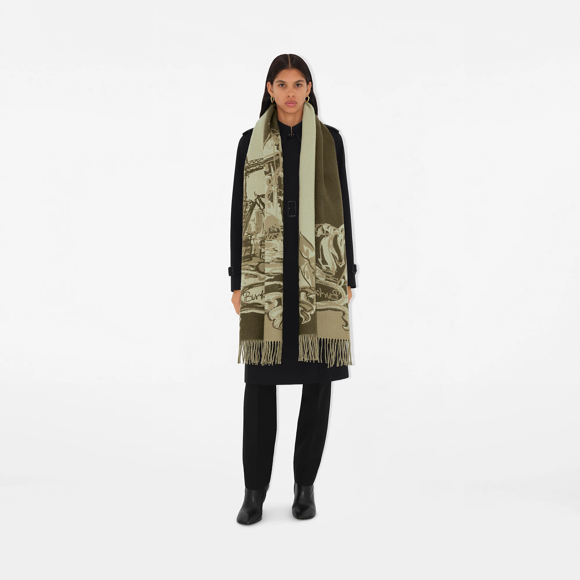 23542-tower-bridge-cashmere-scarf-1.webp