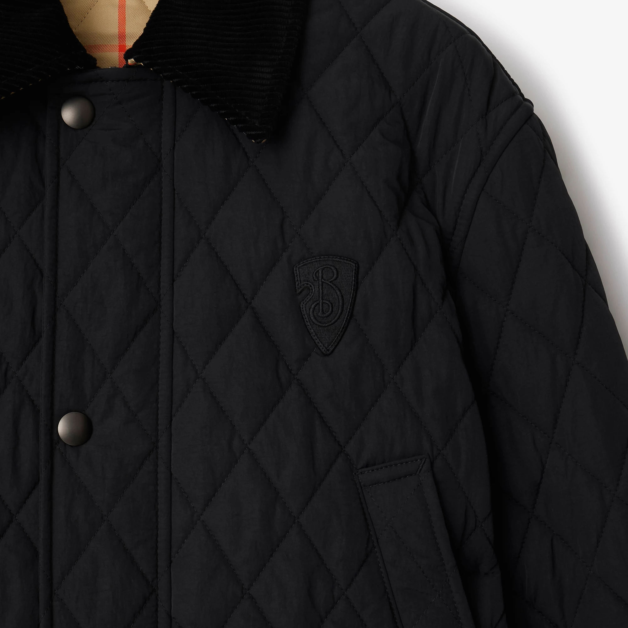 23630-quilted-nylon-barn-jacket-1.webp