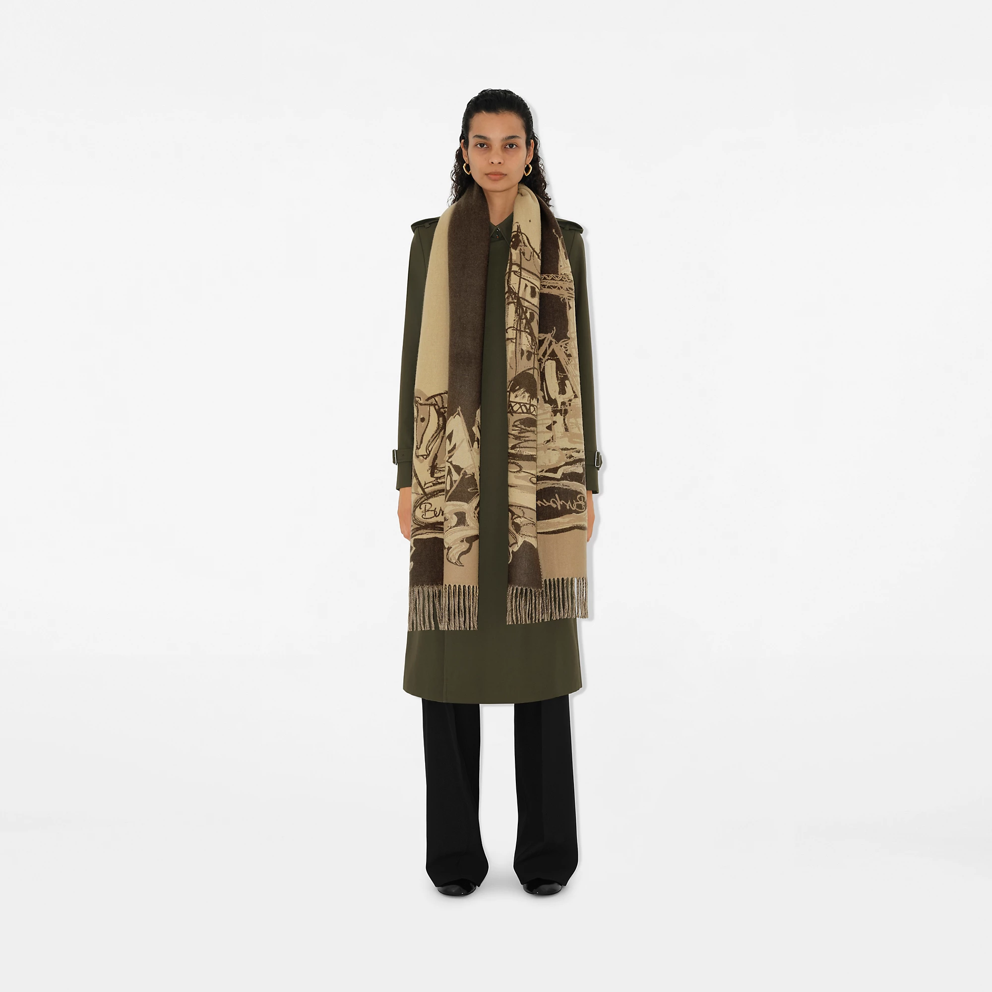23676-tower-bridge-cashmere-scarf-1.webp