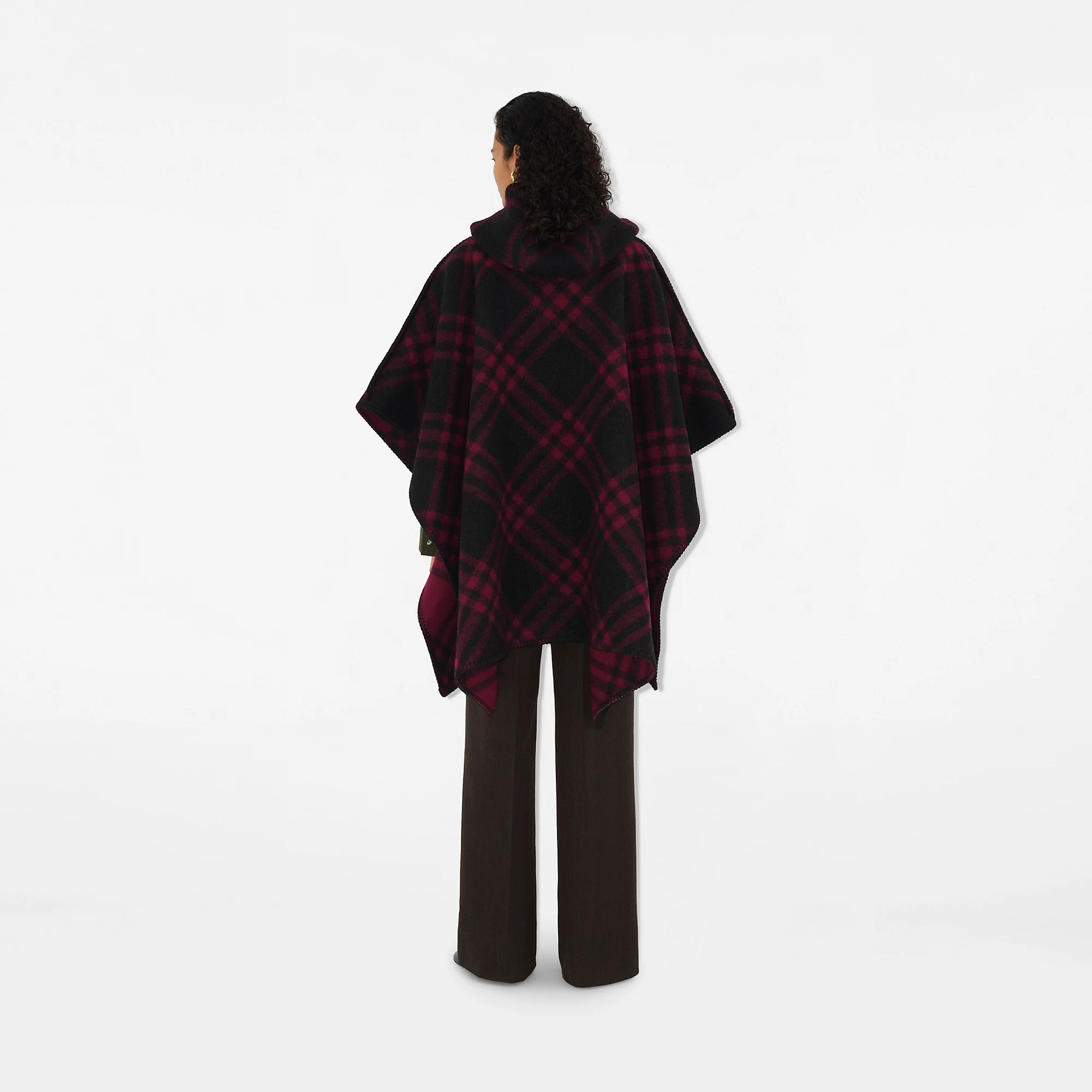 23679-reversible-check-wool-cape-1.webp