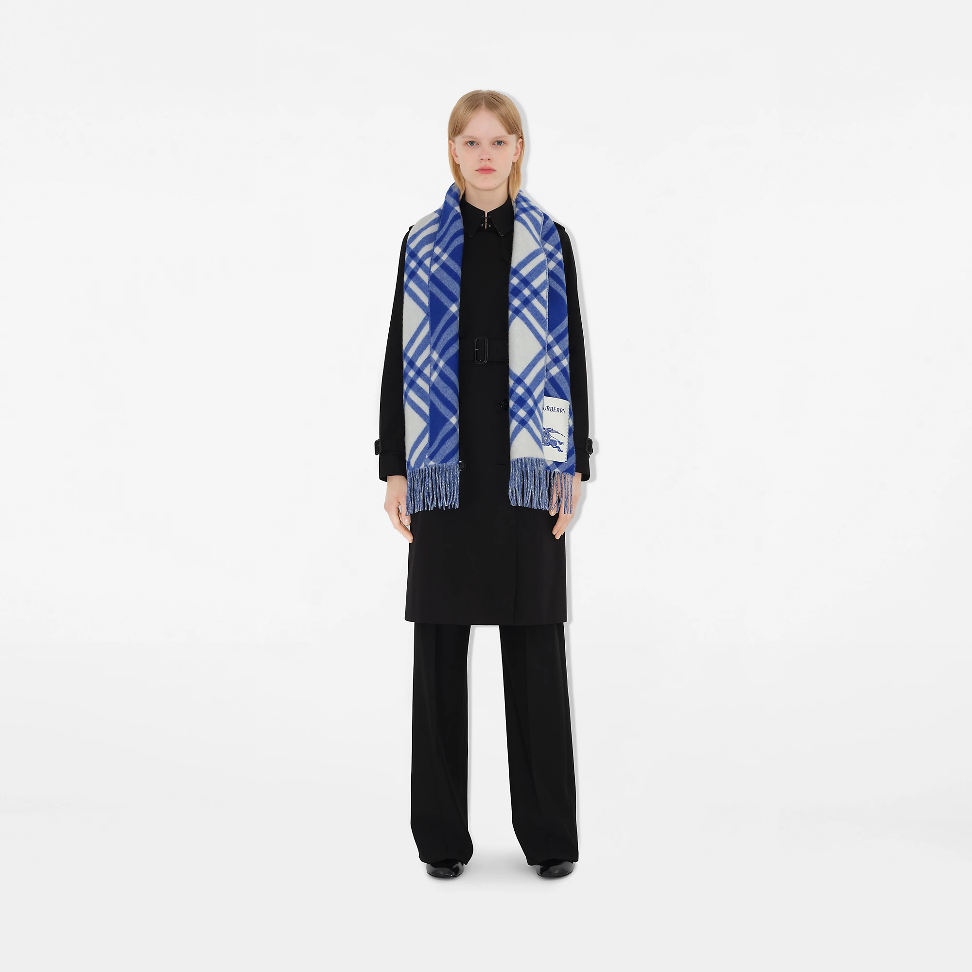 23687-check-cashmere-scarf-1.webp