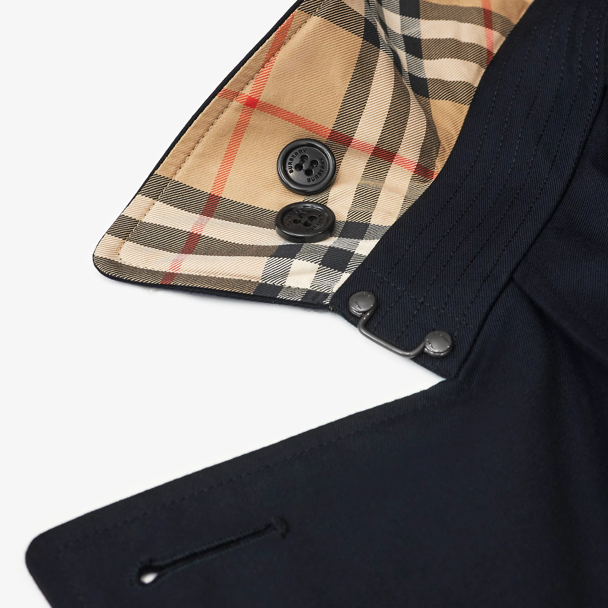2406-mid-length-chelsea-heritage-trench-coat-1.webp