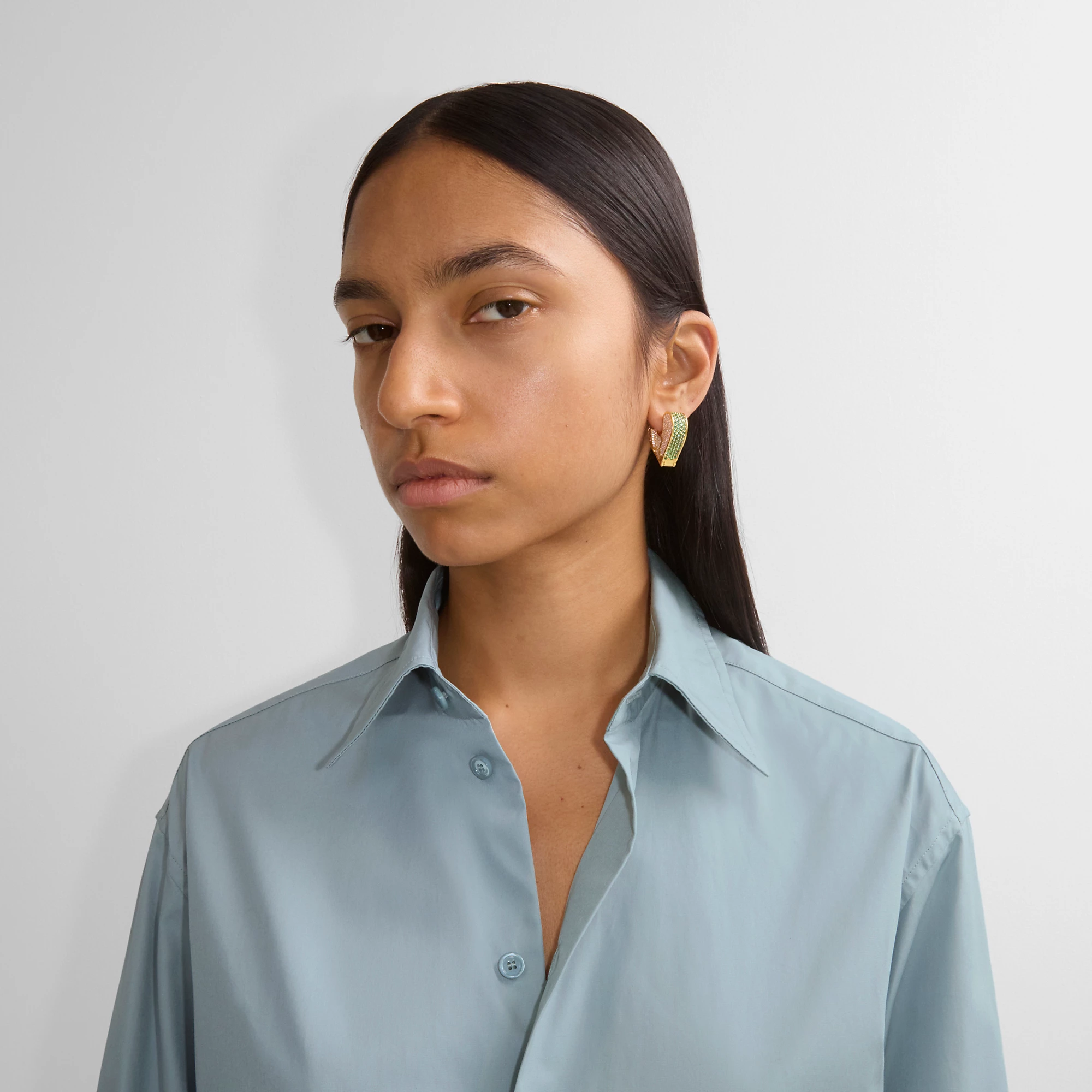 24383-souvenir-pav-earrings-1.webp