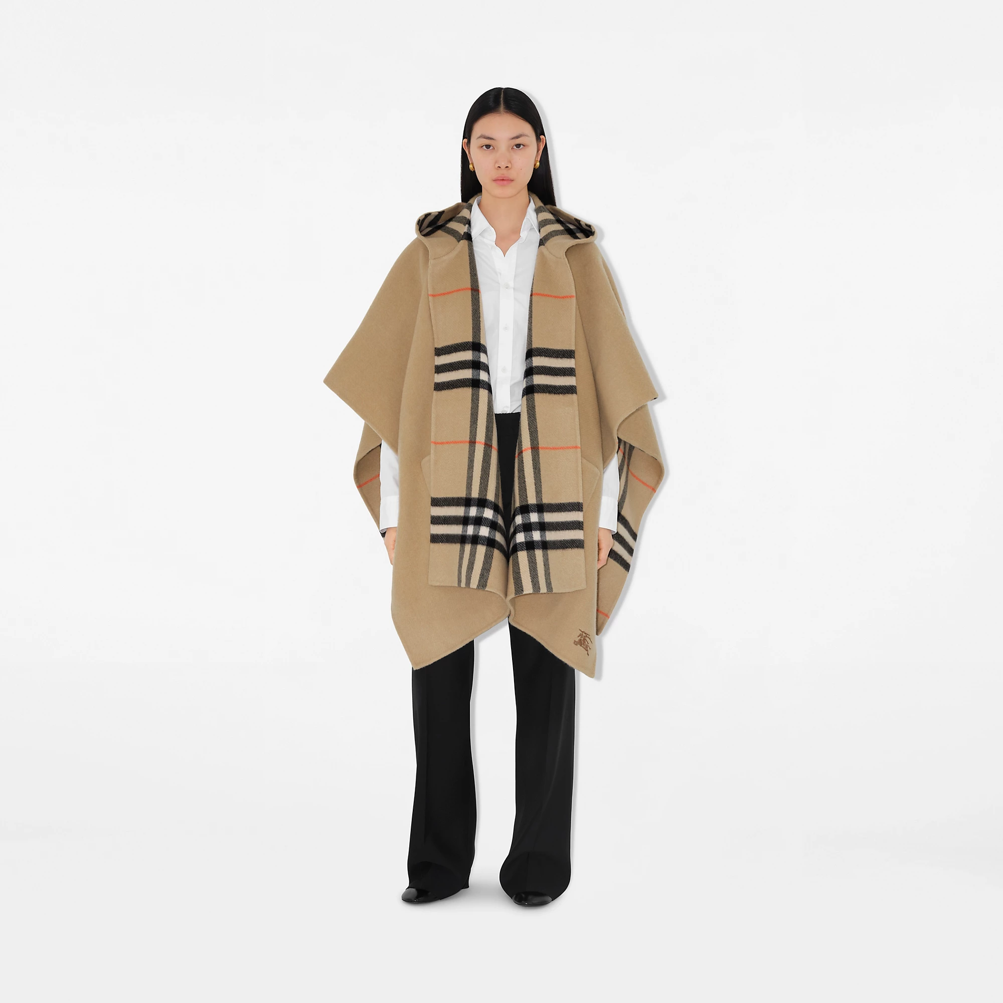 24735-reversible-check-cashmere-cape-1.webp