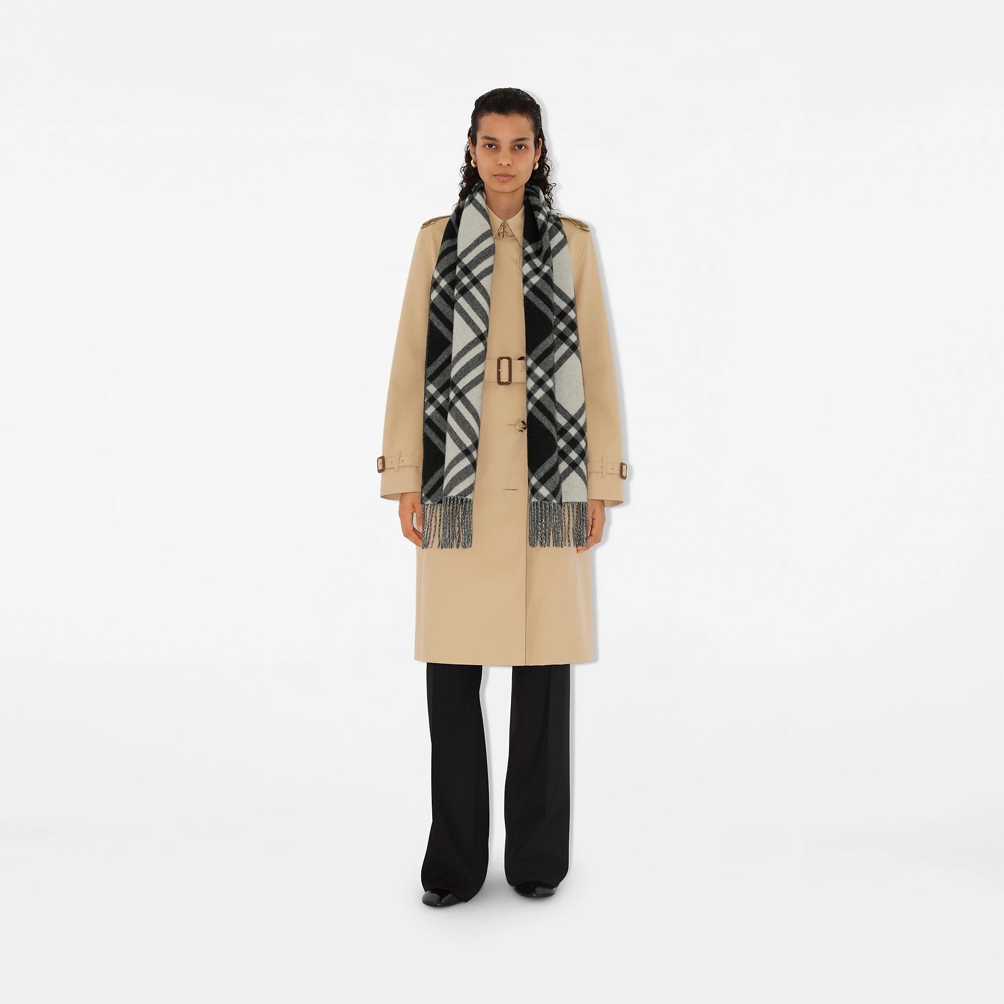 25028-check-cashmere-scarf-1.webp