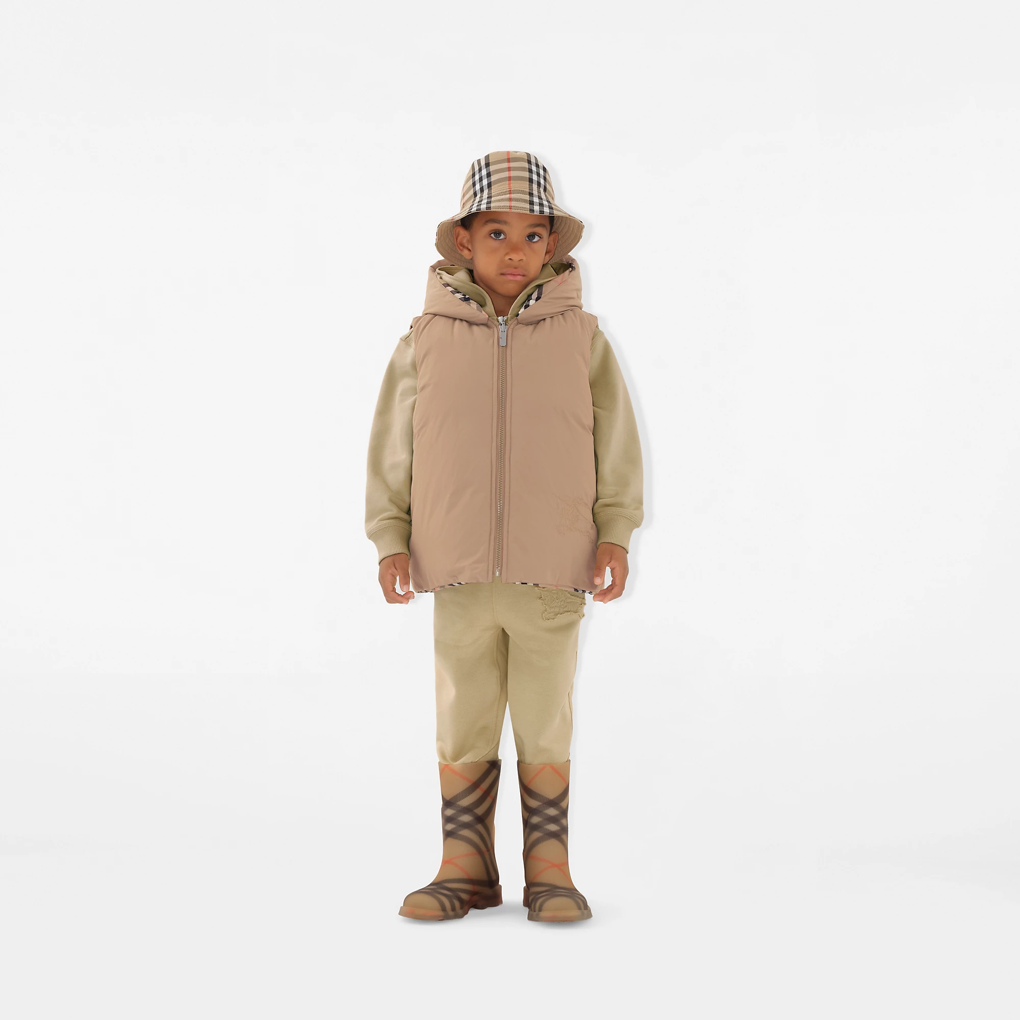 25617-reversible-check-nylon-padded-gilet-1.webp