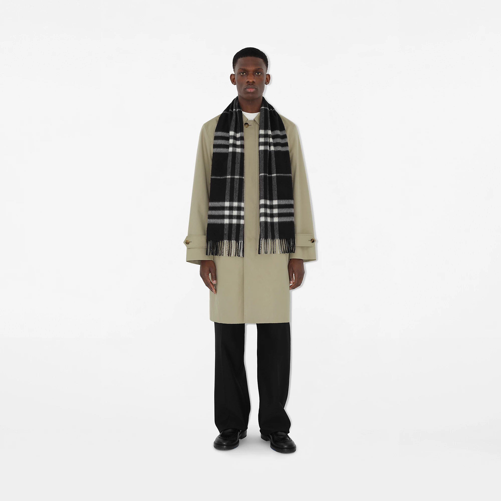 25625-check-cashmere-scarf-1.webp
