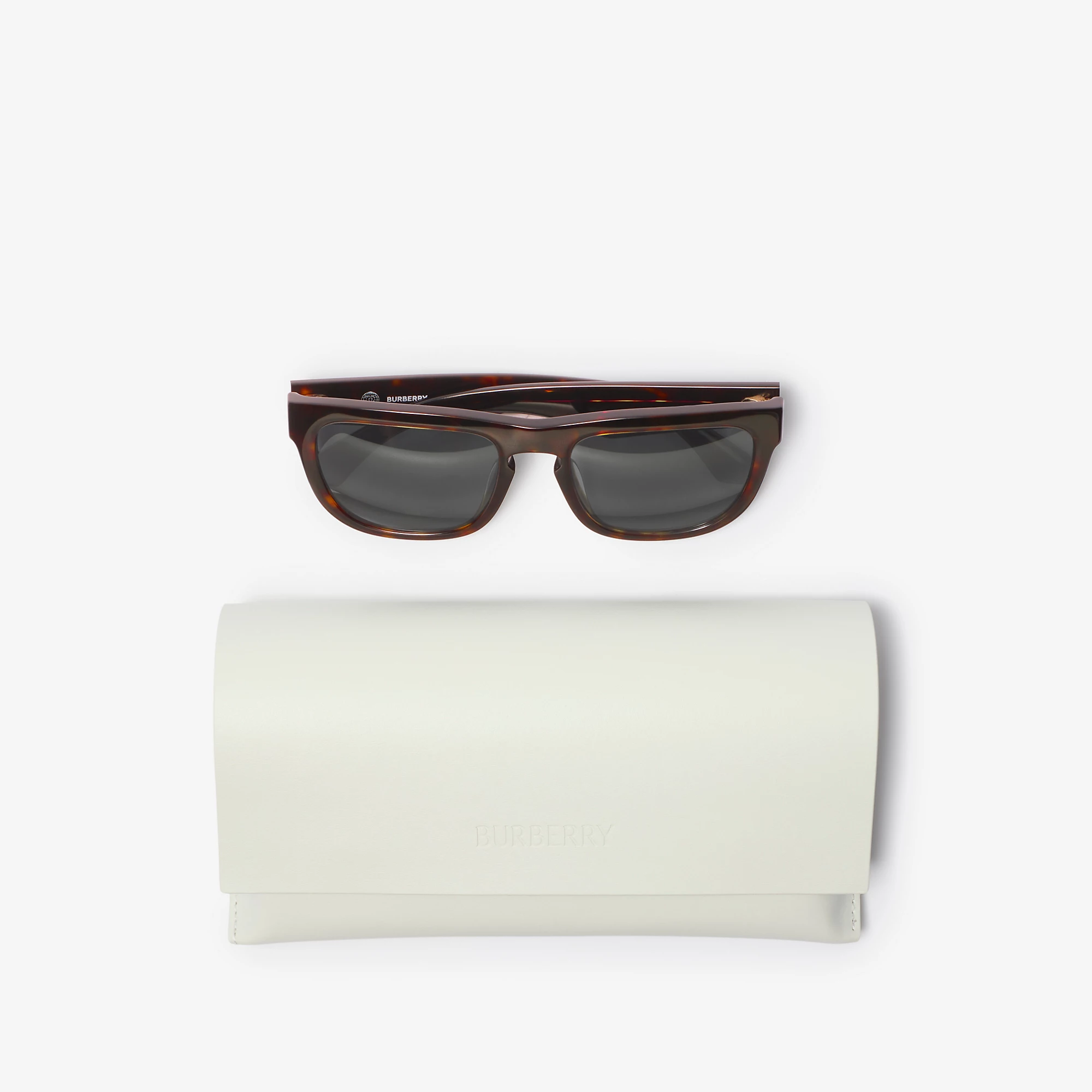 26094-square-sunglasses-1.webp
