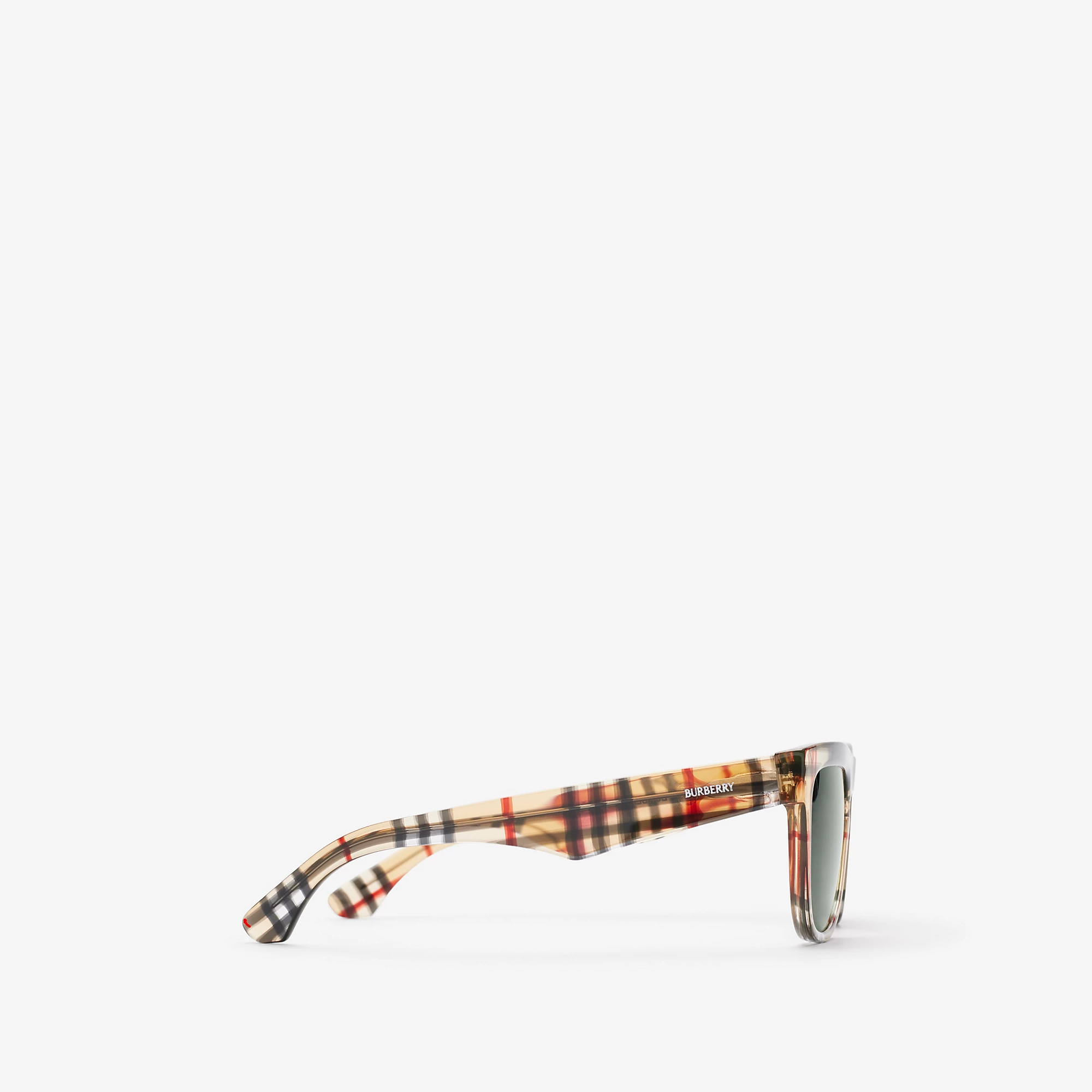 26116-check-square-sunglasses-1.webp