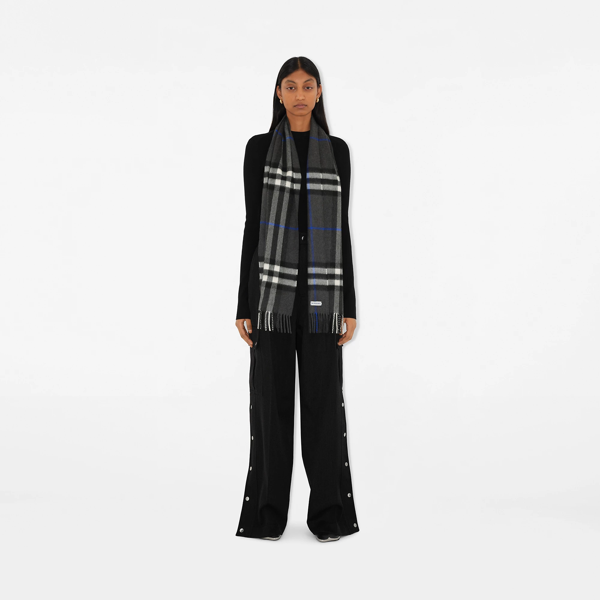 26143-check-cashmere-scarf-1.webp