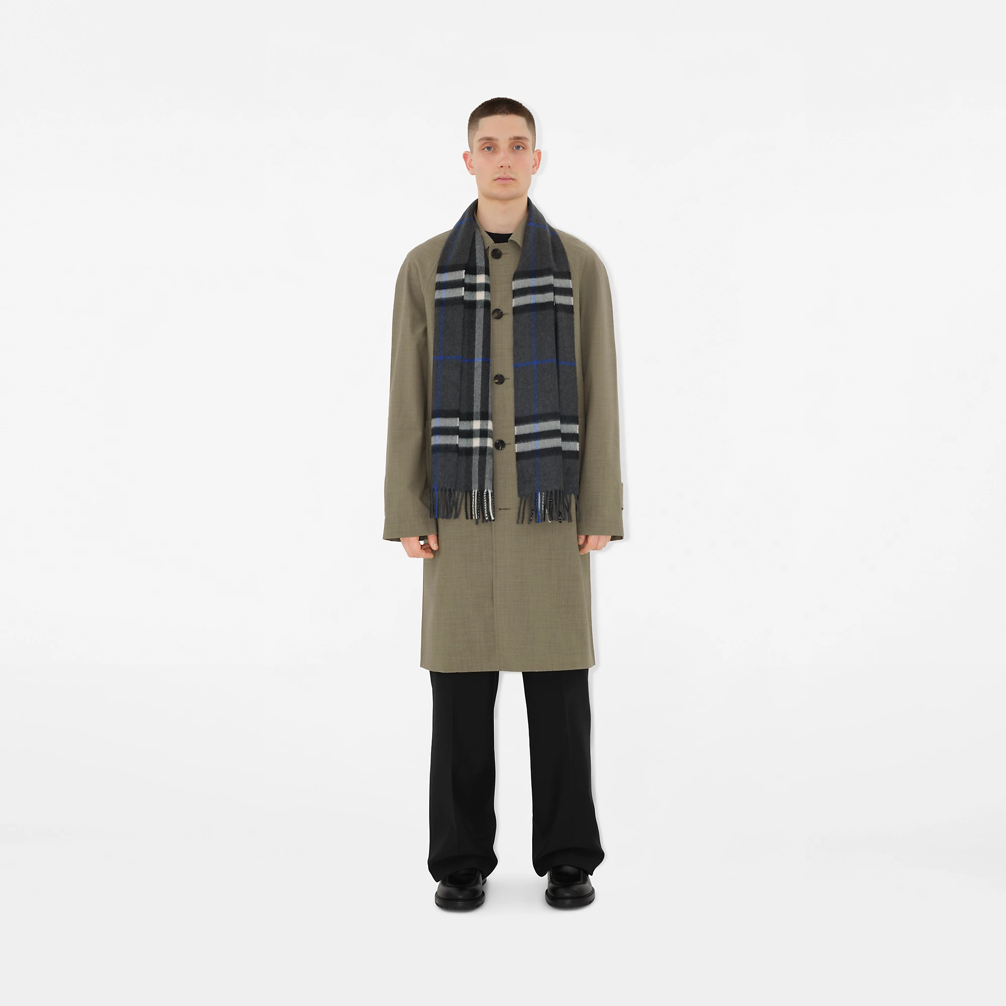 26143-check-cashmere-scarf-1.webp