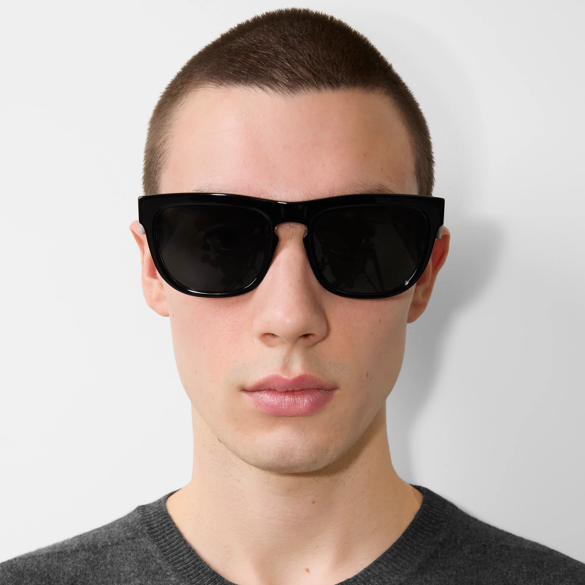 26194-check-square-sunglasses-1.webp