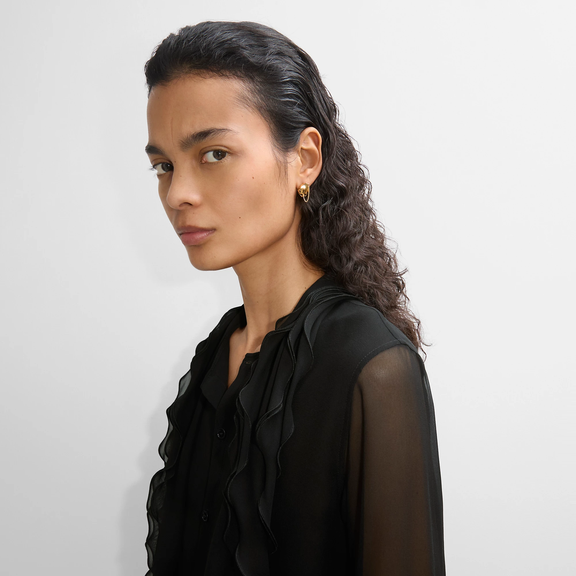 26786-onyx-shield-pendant-earrings-1.webp