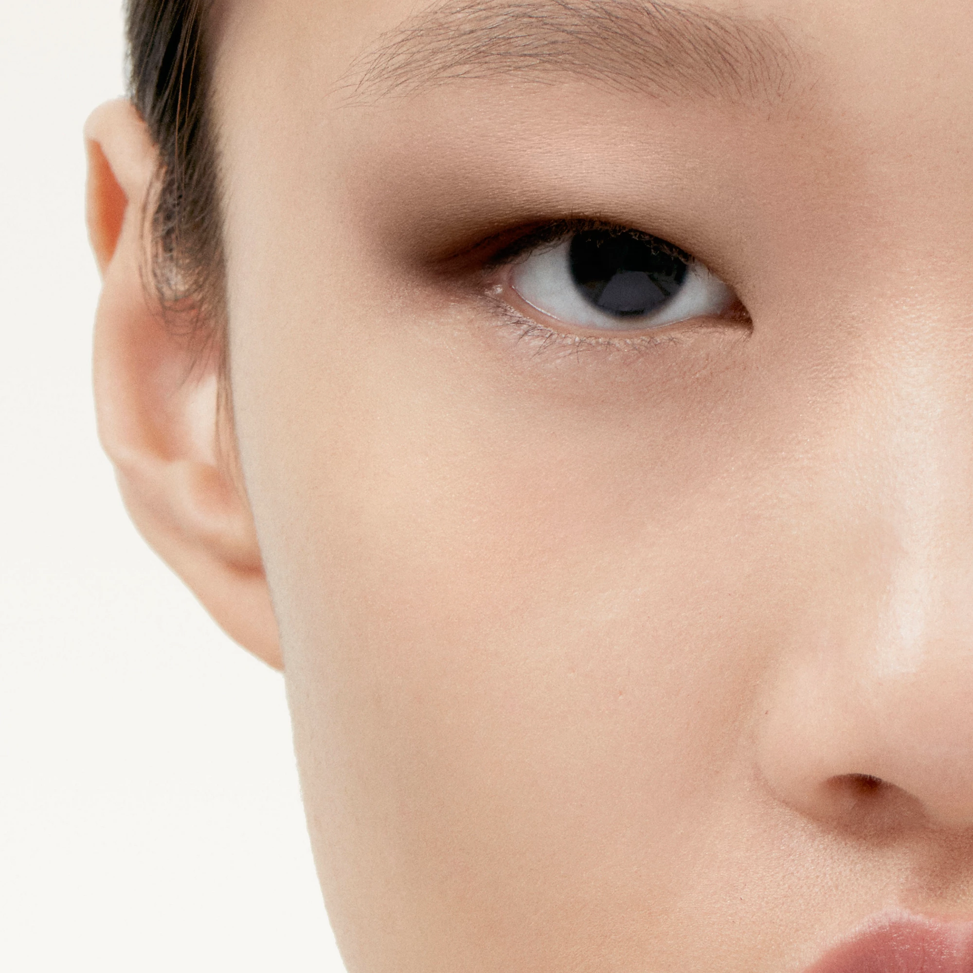 26833-burberry-eye-quad-dusty-caramel-no-02-1.webp