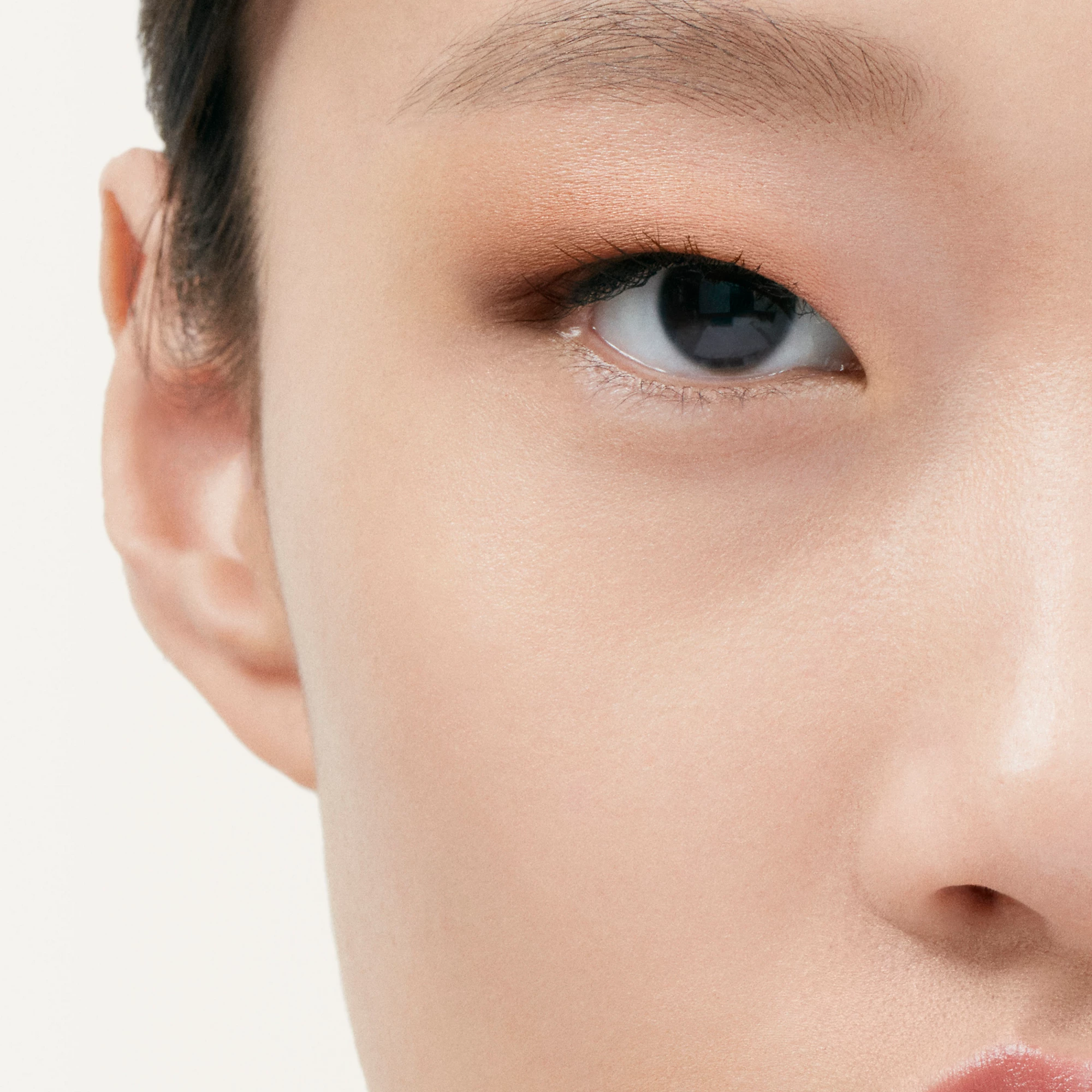 26838-burberry-eye-quad-iconic-honey-no-01-1.webp