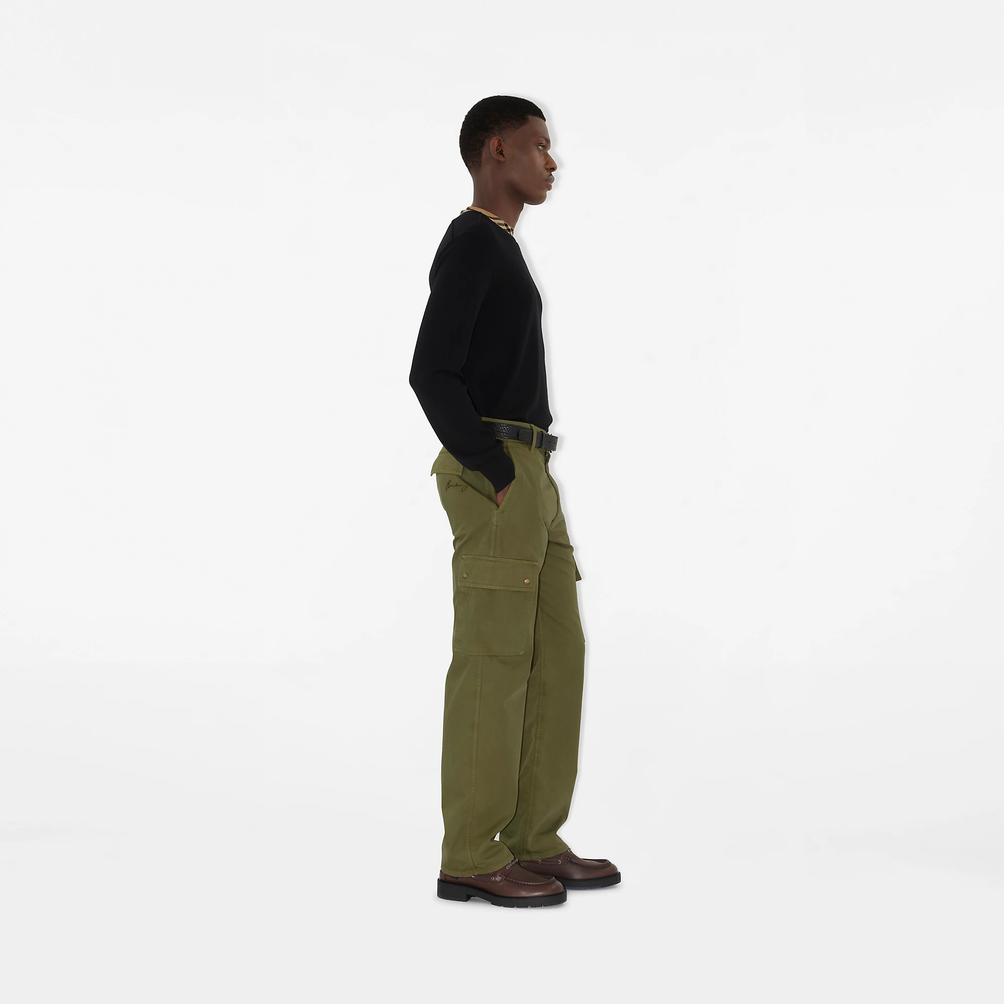 5439-gabardine-cargo-trousers-1.webp