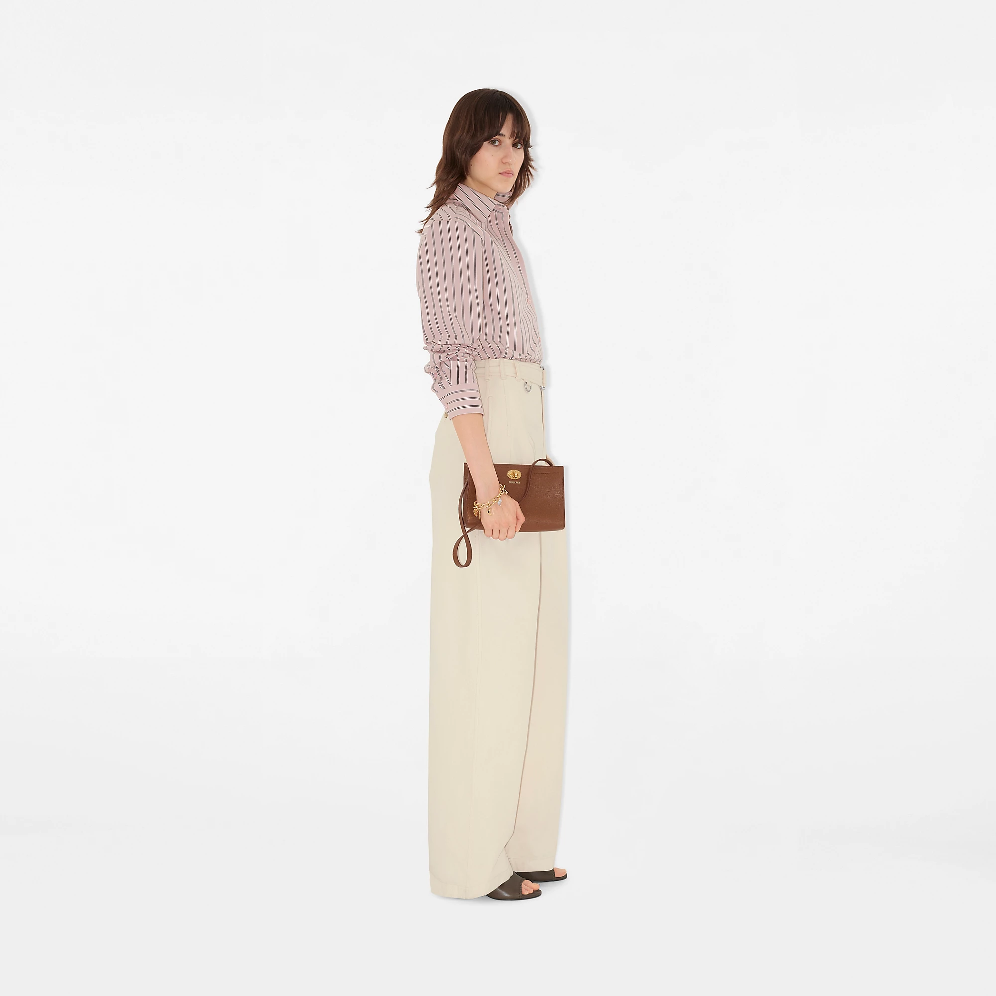 5745-cotswolds-pouch-1.webp