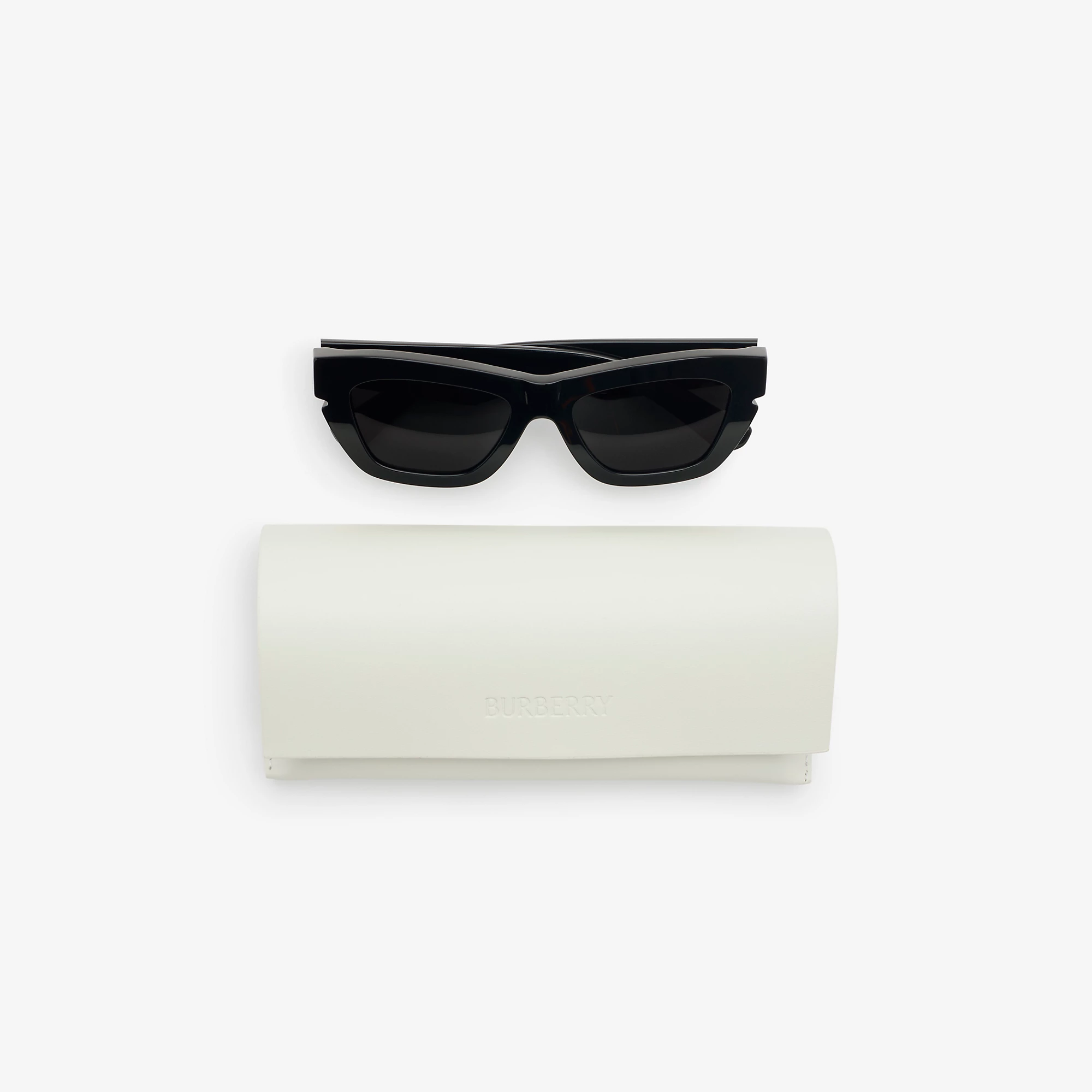 5798-inlaid-check-cat-eye-sunglasses–1.webp