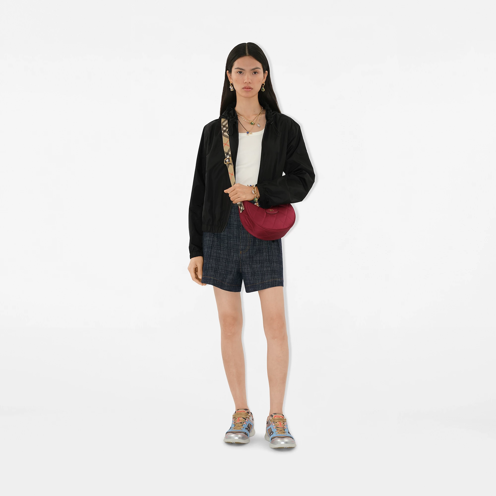 6220-horseshoe-crossbody-bag–1.webp