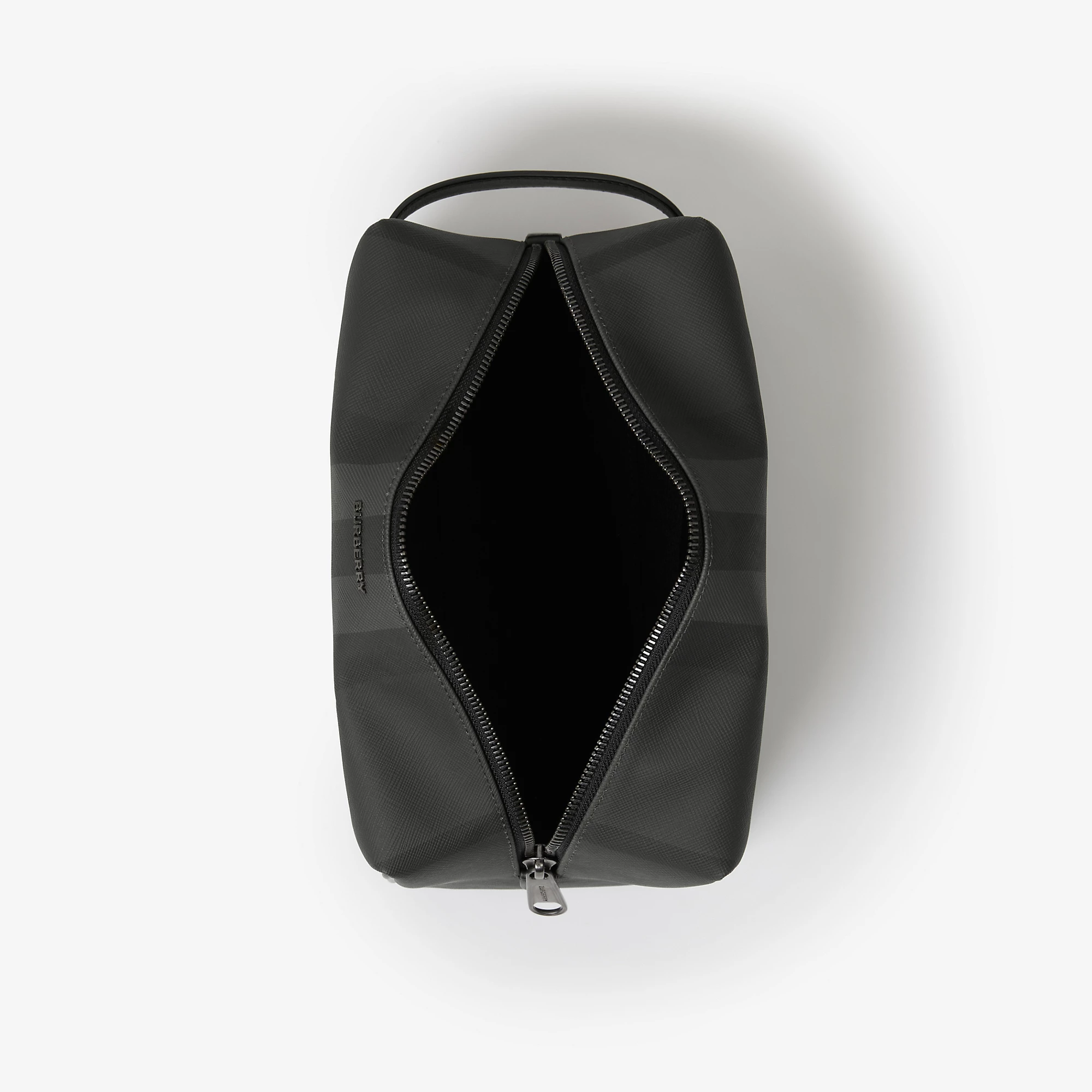 630-check-and-leather-travel-pouch-1.webp
